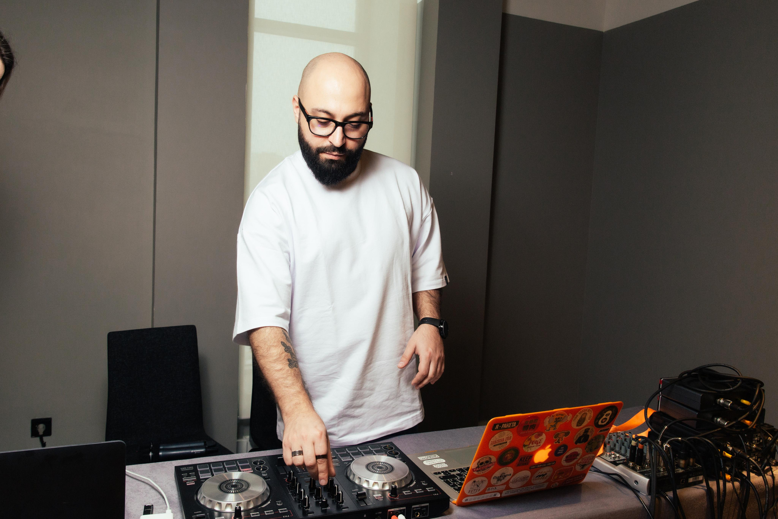 White Rabbit Family. КонТайм: профессиональная съемка для организаций