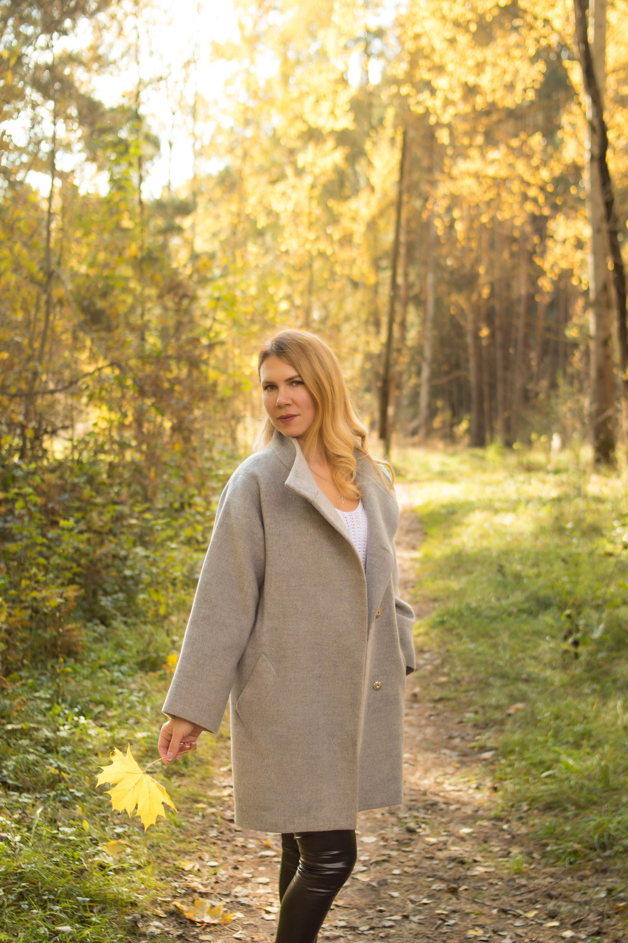 Любовь на стадионе Спартак октябрь 2021. Фотограф в Серпухове Наталья Руденко