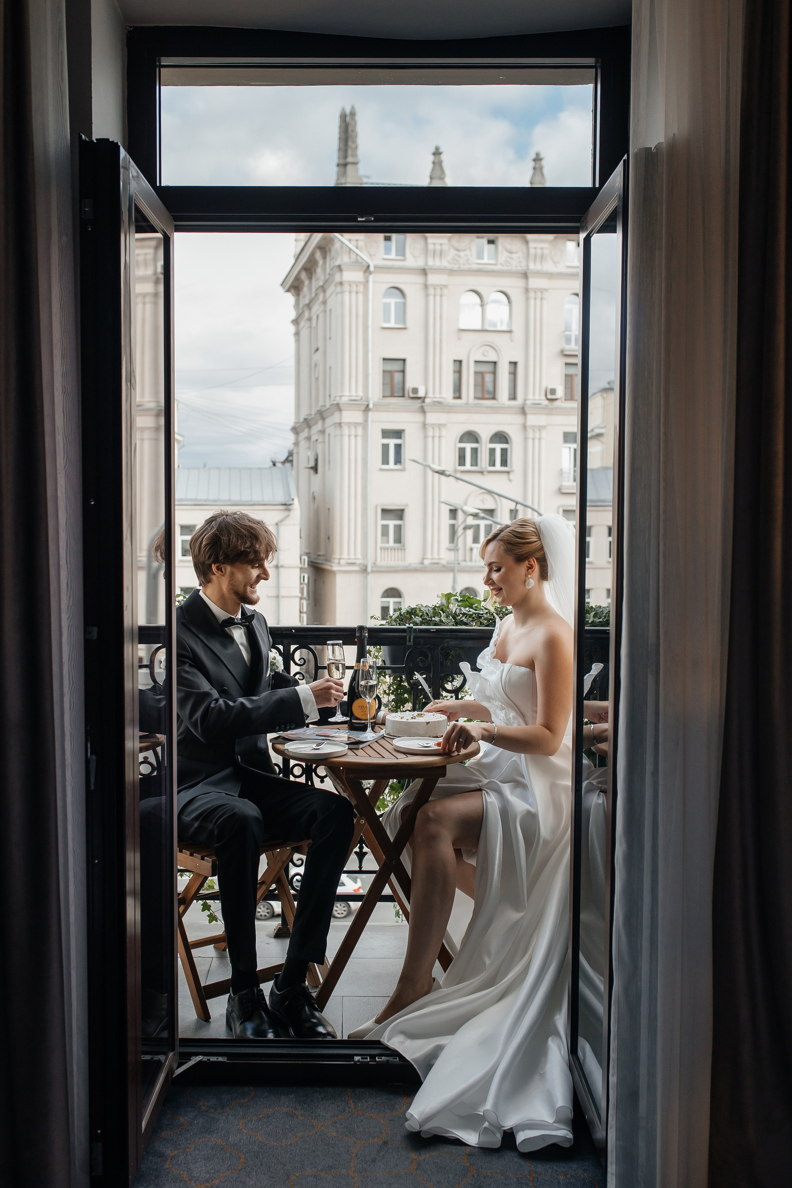 Свадебная фотосессия в отеле Hartwell в Москве