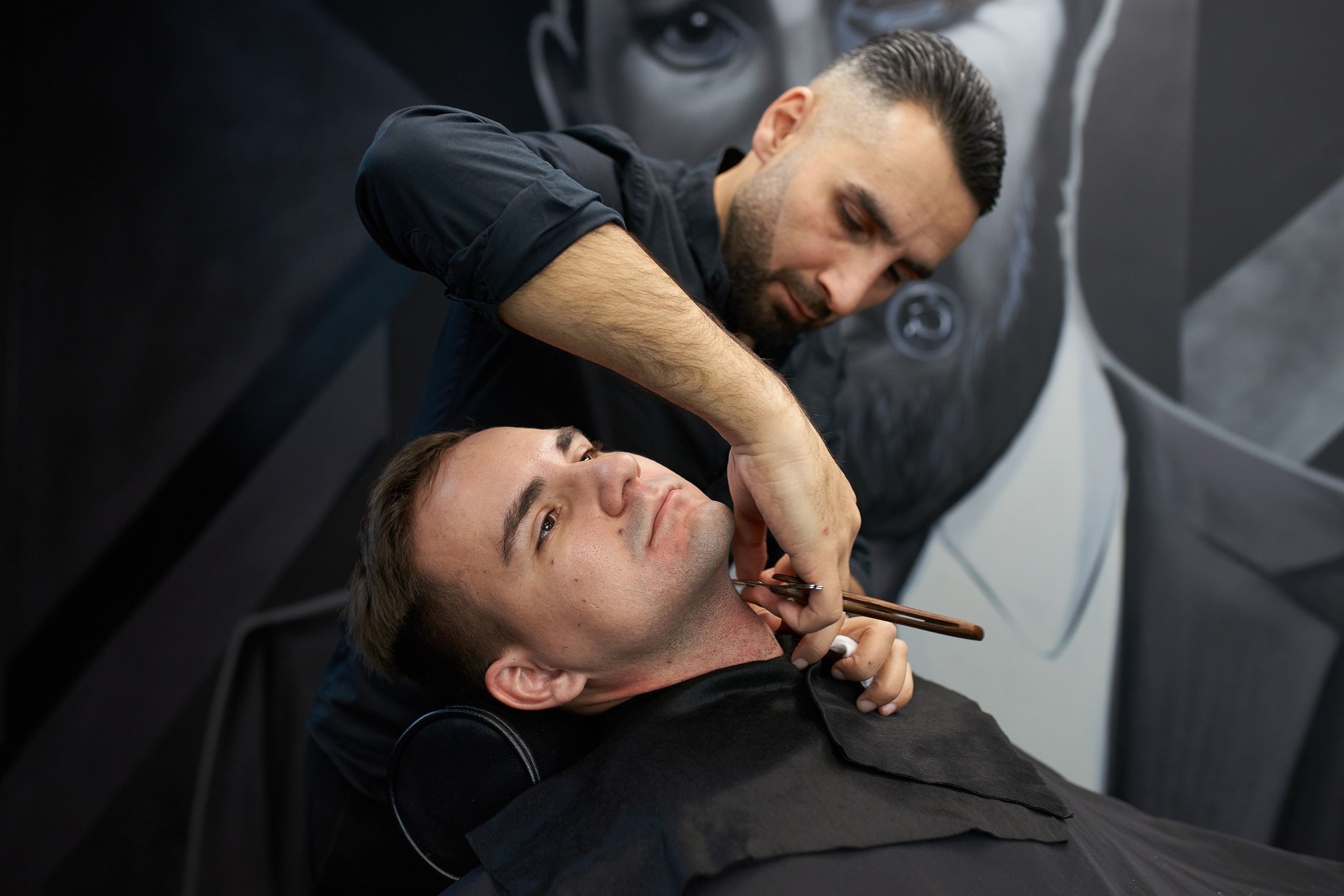 Жених в барбершопе. Фотограф Владимир Артамонов