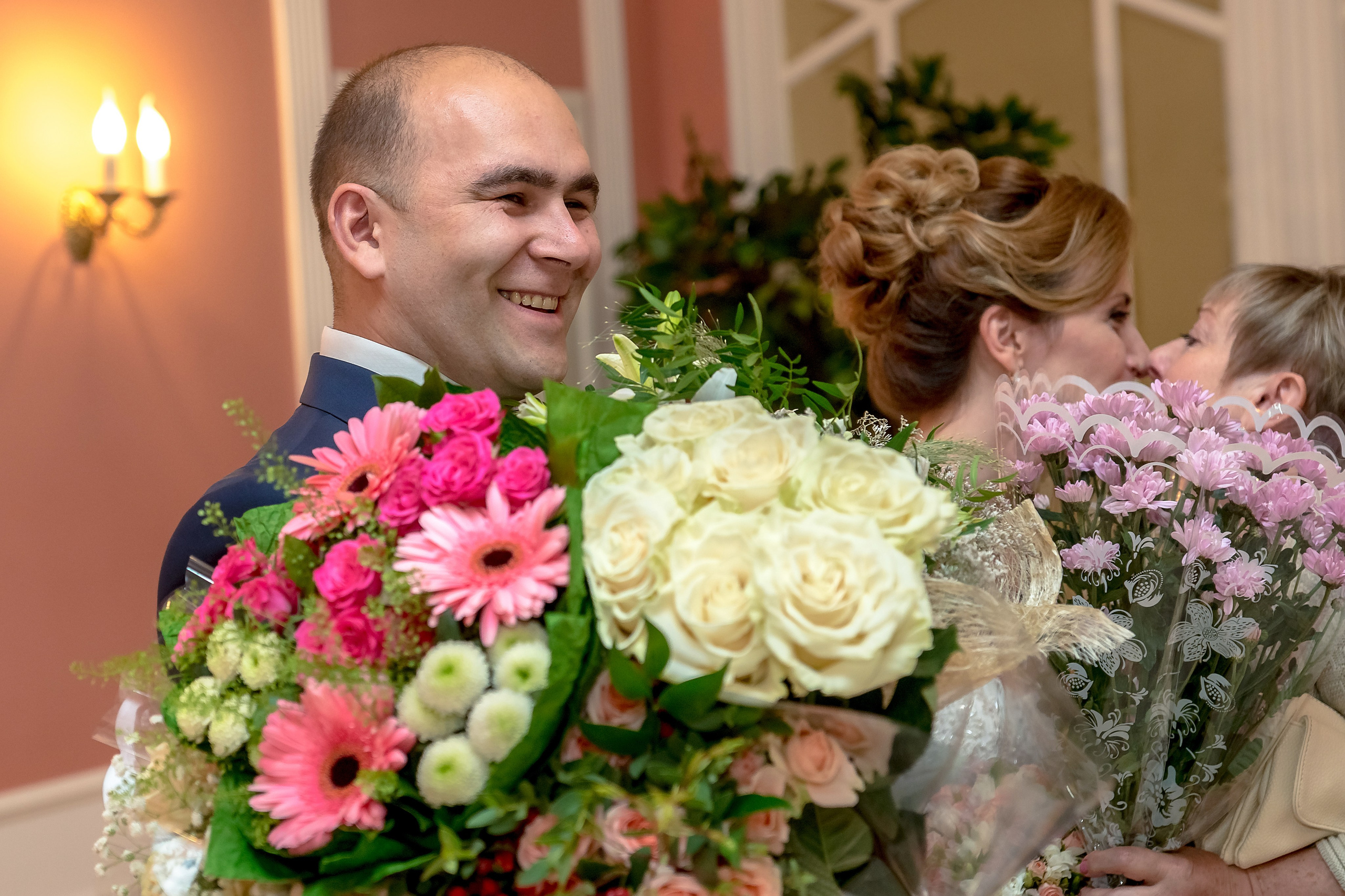 ЗАГС в Железнодорожном. Фотограф Владимир Артамонов