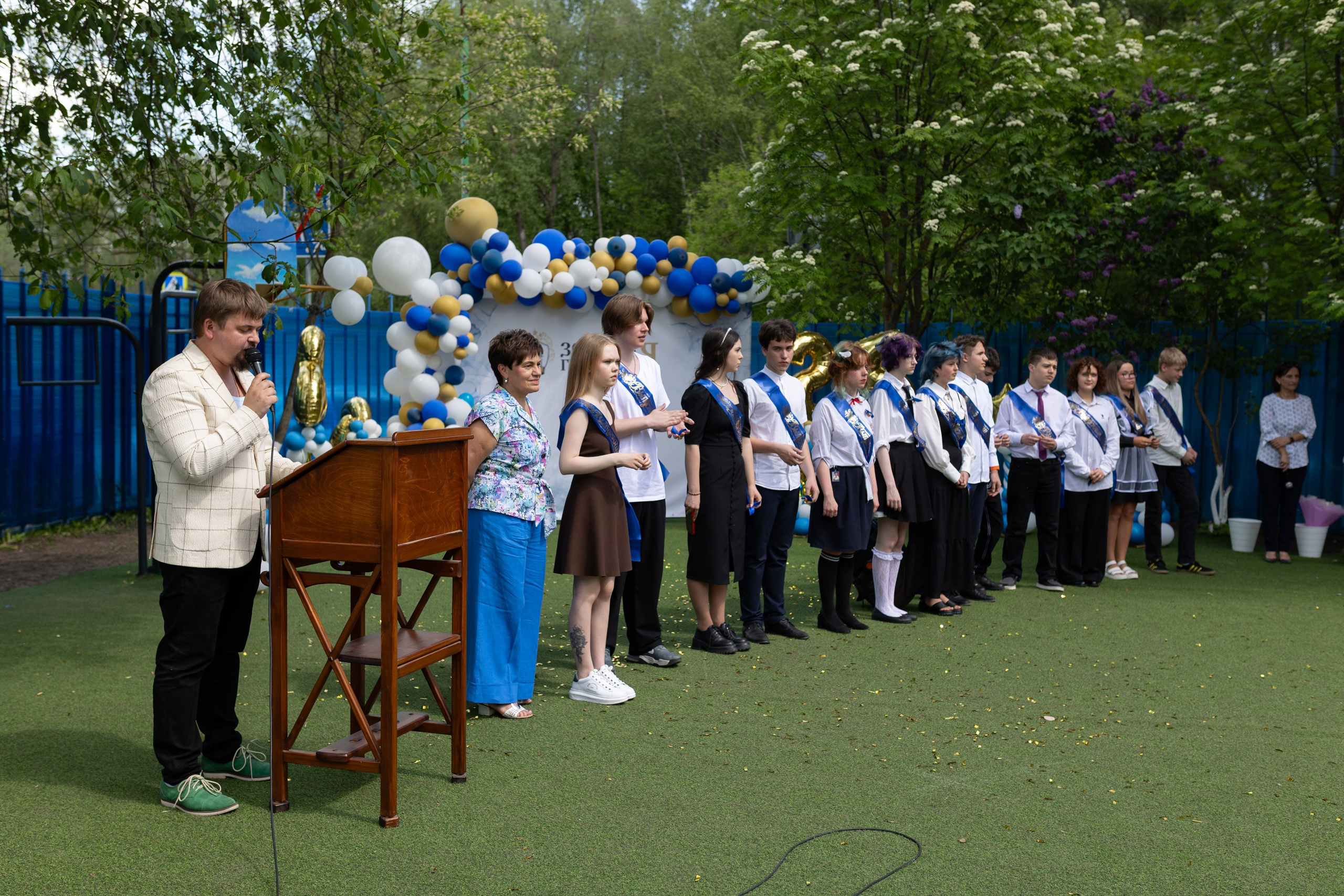 Последний звонок, гимназия в Балашихе. Свадебный фотограф Алена Полянская