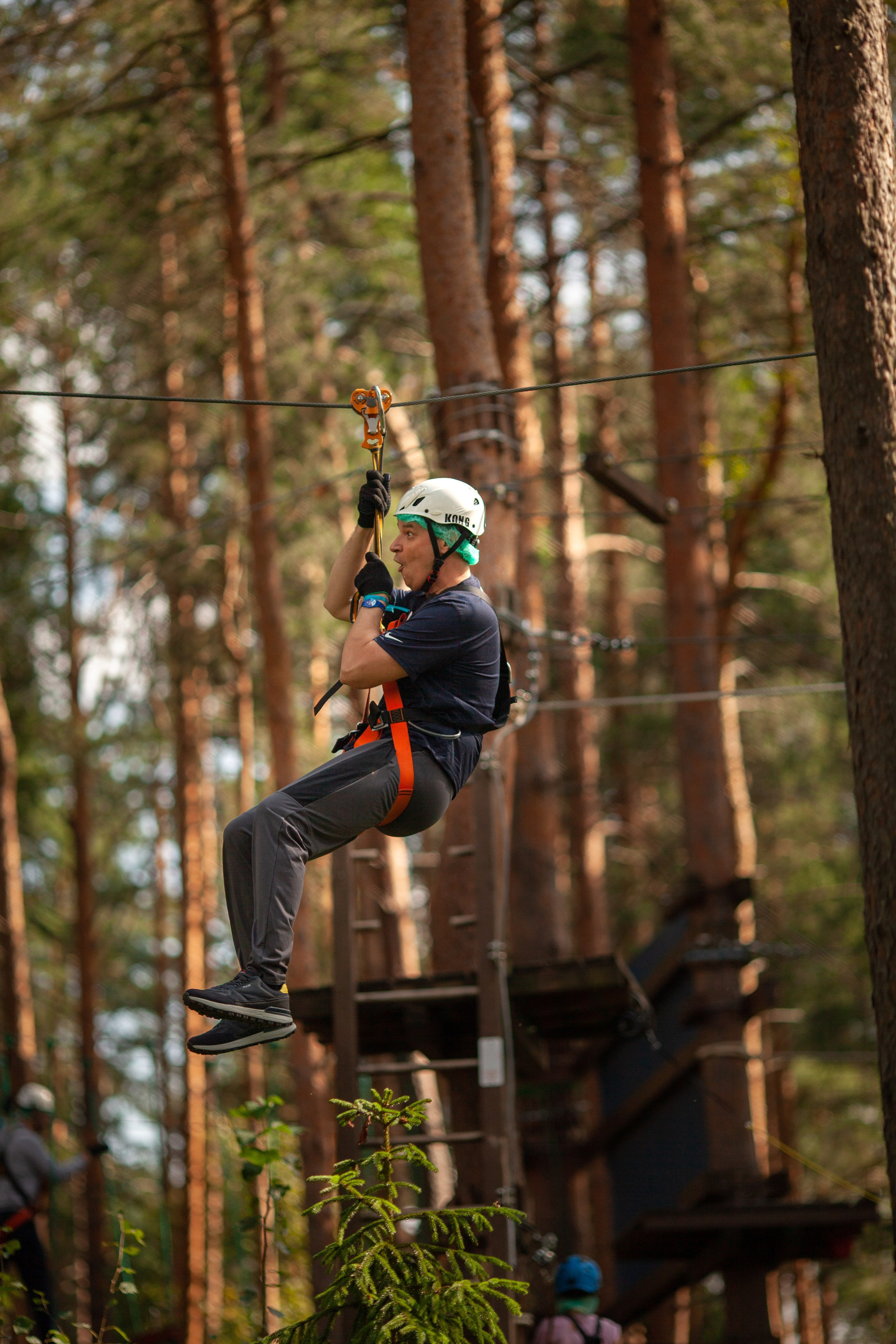 Аметист — тимбилдинг. Двойняшки-фотографы Анна и Анастасия в Санкт-Петербурге
