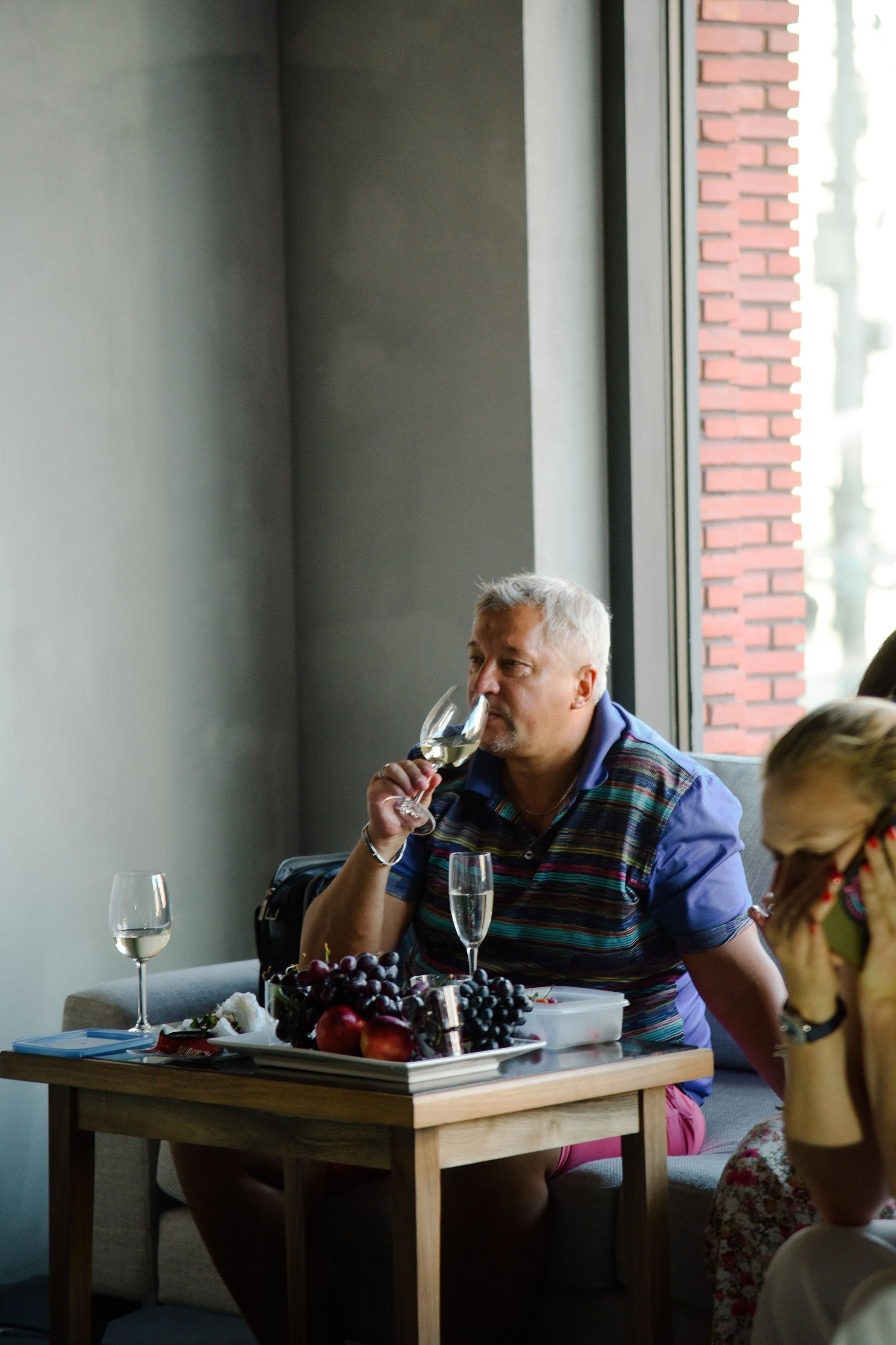 Александр Дильбази Игра взглядов в гранатовом саду. Фотограф Лола Волна, город Москва