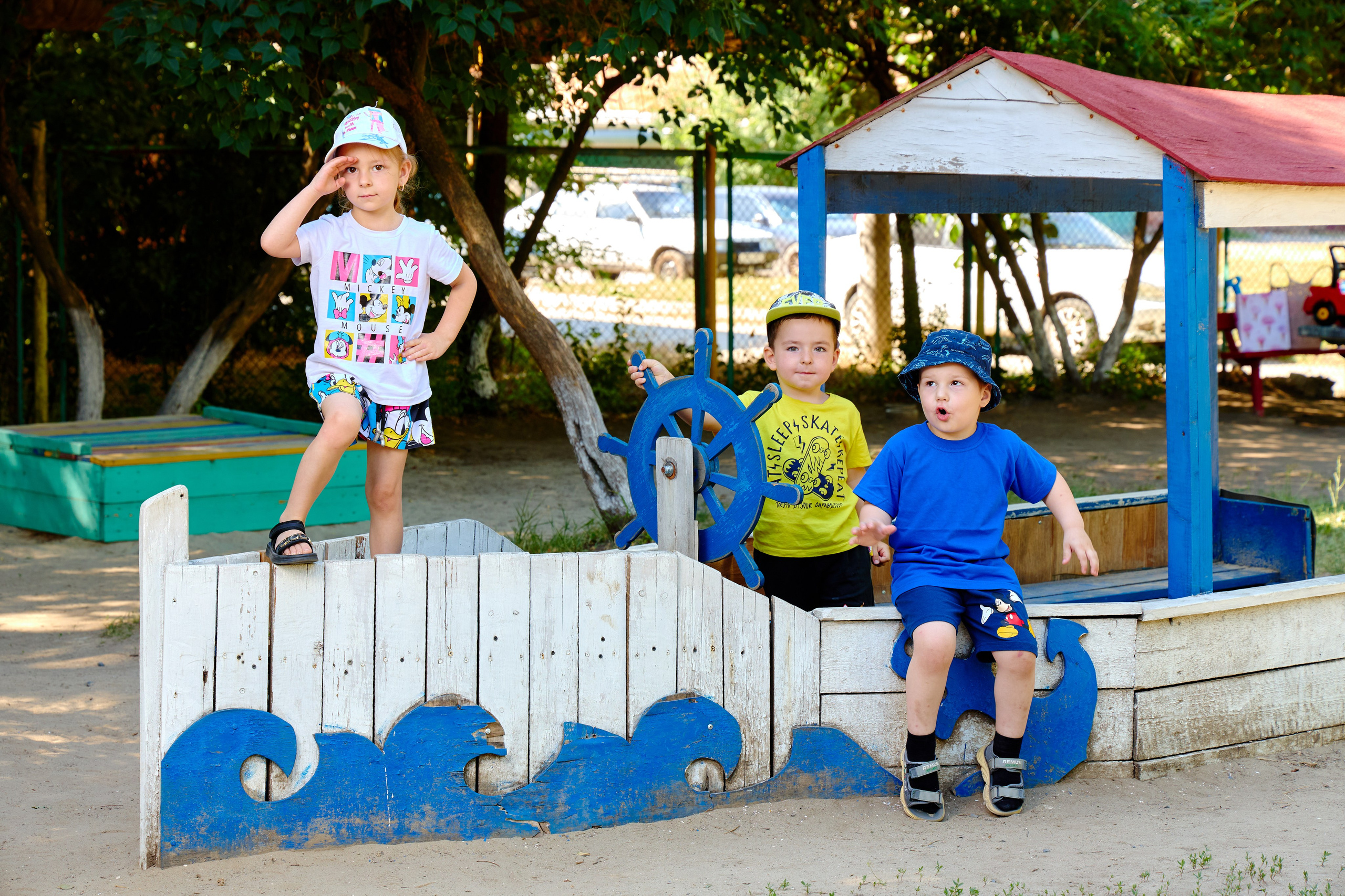 Пример летней съёмки в детском саду № 92 младшая группа Ромашки. Фотограф Выпускные альбомы Таганрог Сергей Коробченко