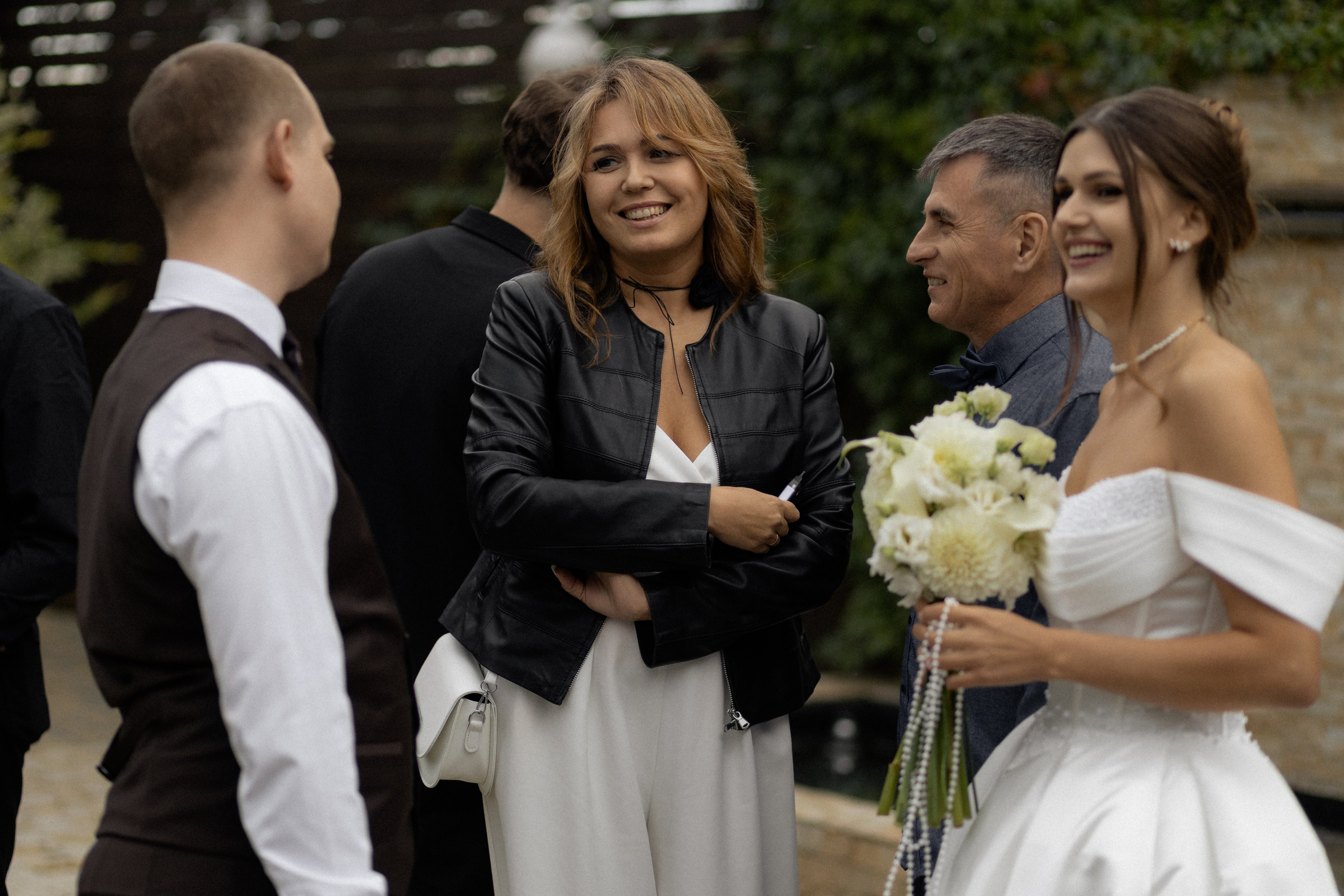 Свадебная фотосессия Анастасии и Игоря в Усадьбе Легенда. Свадебный фотограф в Минске/Беларуси Сергей Спиридонов