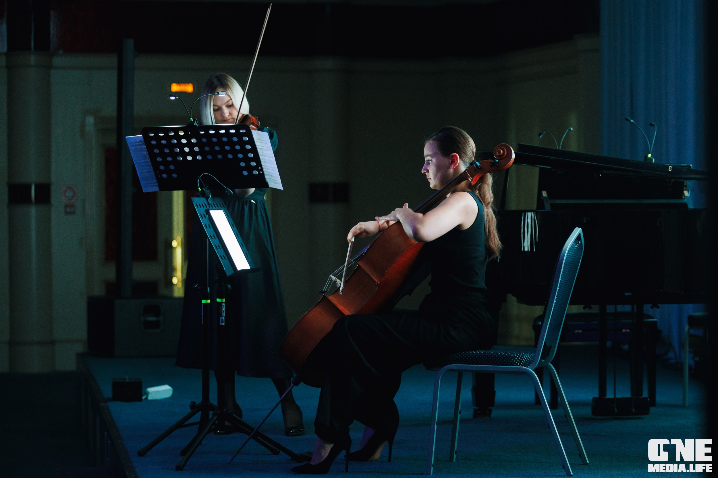 Фоторепортаж из Янтарь Холла. One Media Life: фоторепортажи, фотоотчеты с мероприятий и заведений