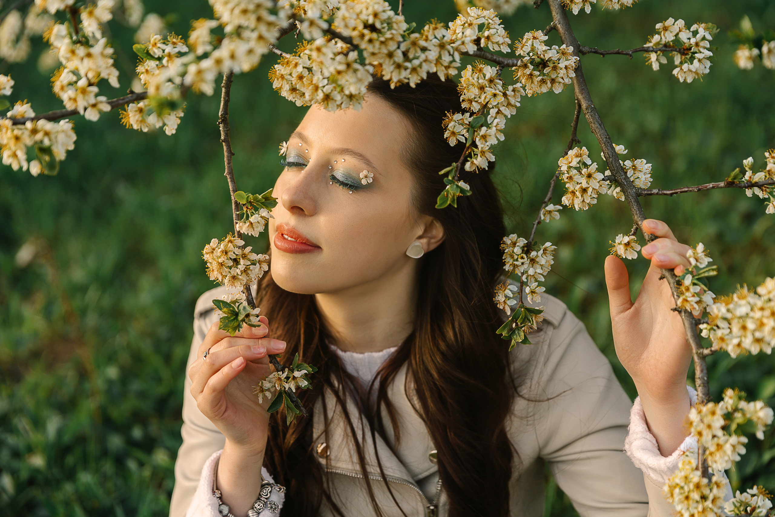 Фотосессия в цветении в Москве. Семейный и женский фотограф в Москве Надежда Воробьева
