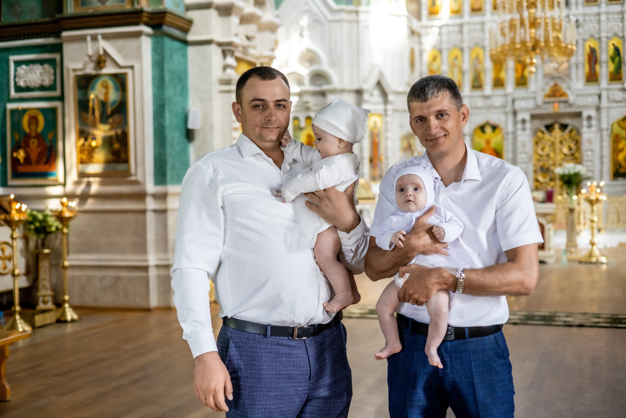 Крещение Ульяны и Вероники. Фотограф Надежда Лукьянова