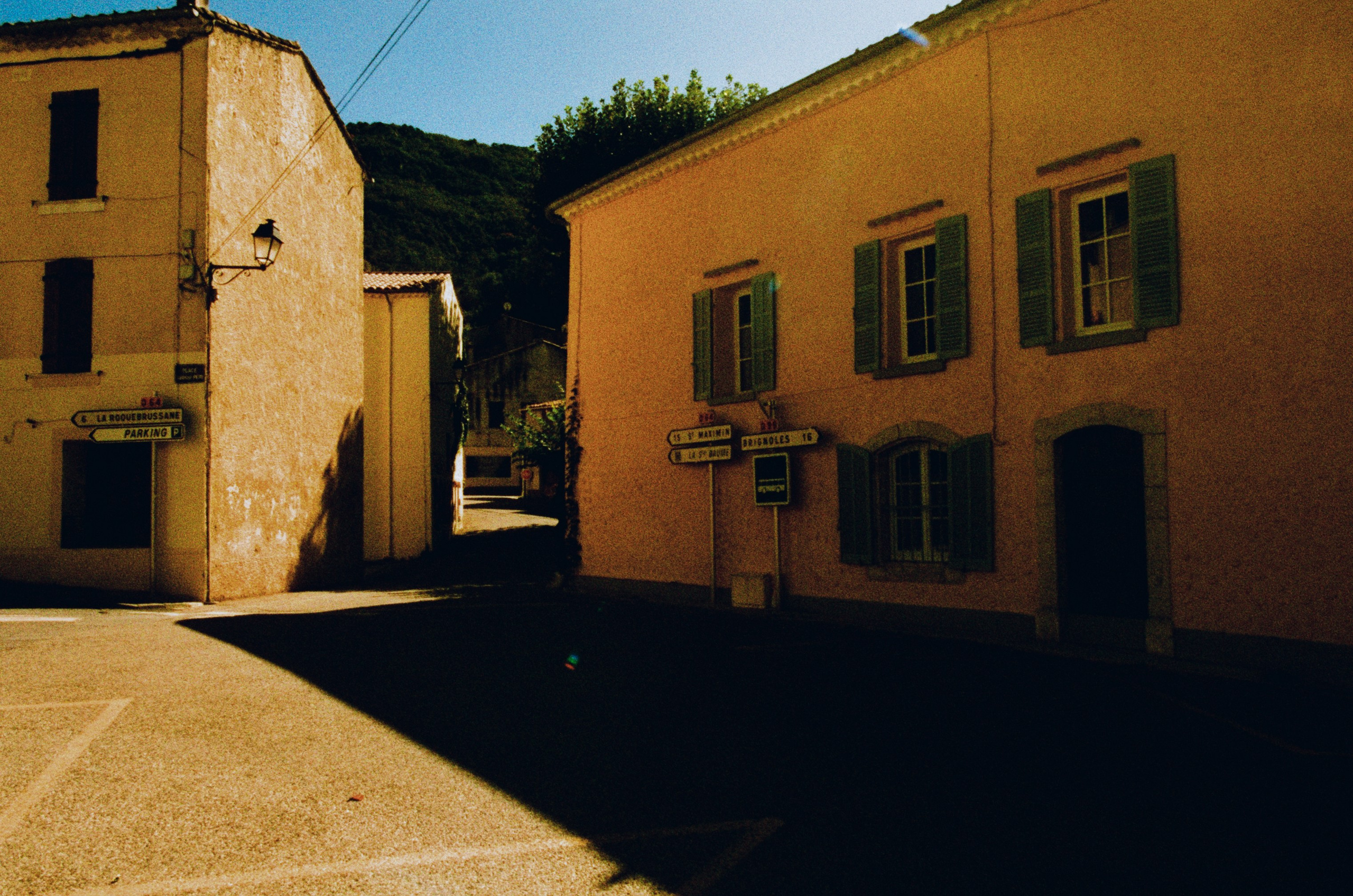 The contract // france, mazaugues. EVER EXPOSED