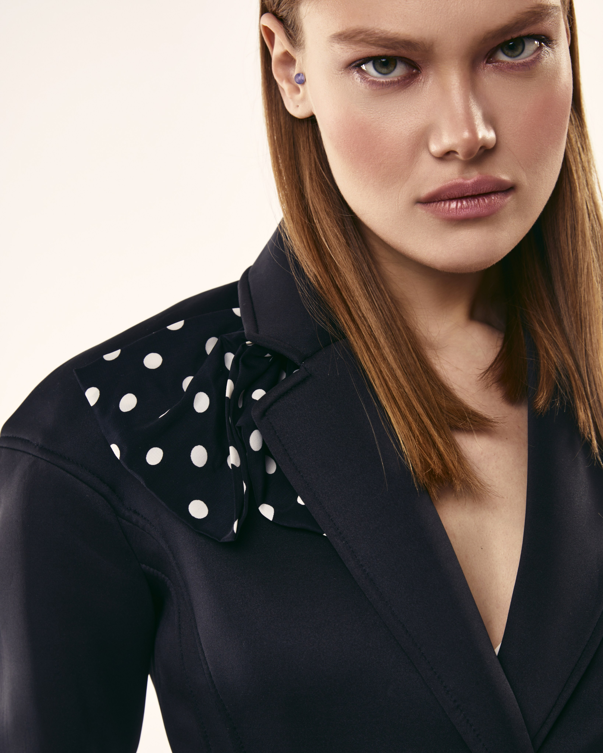 Лера, 40-42 р-р, рост 178. KED Production — продакшн из СПб. Создаём фото, видео и контент, который помогает брендам и селлерам продавать больше