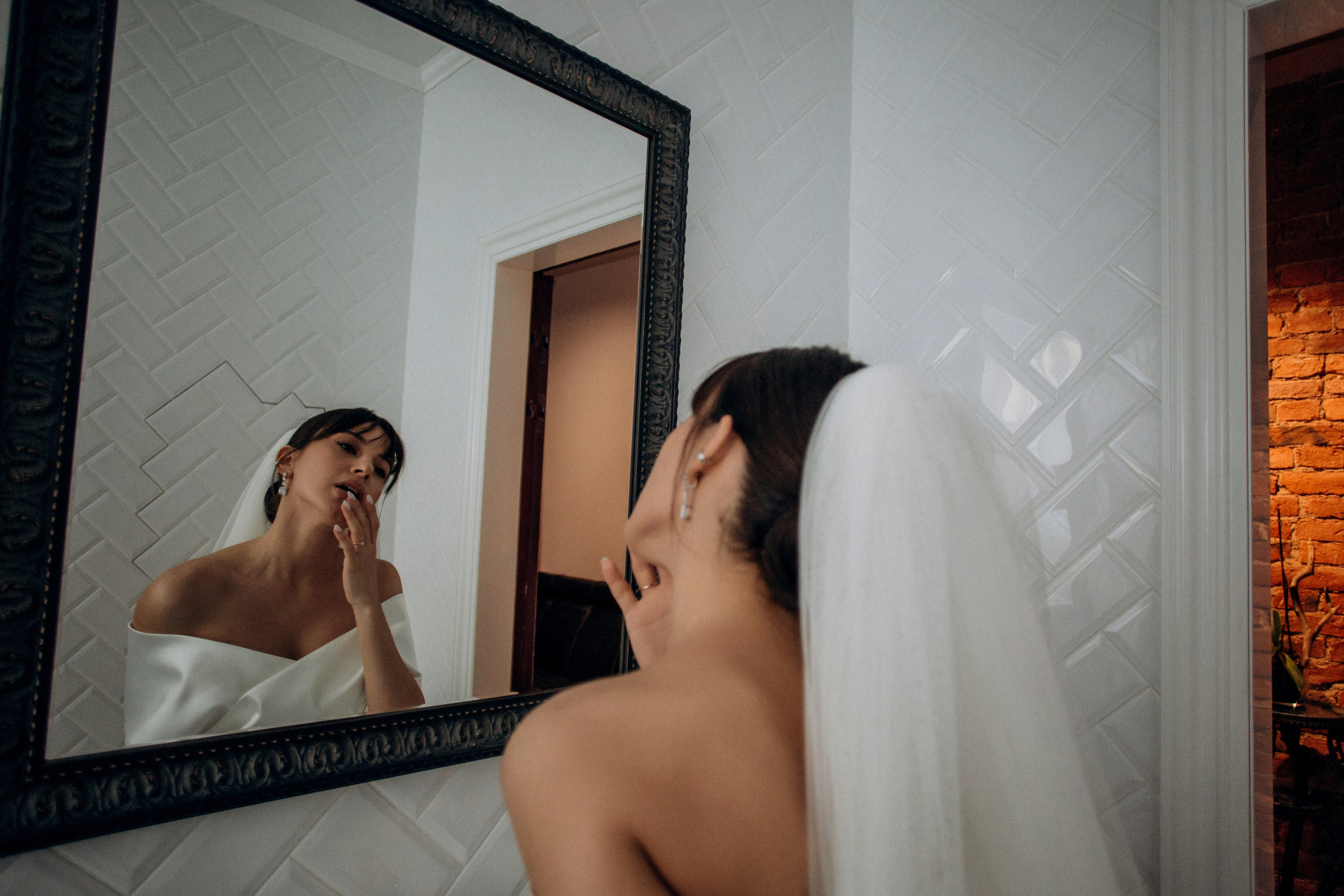 Свадьба на катере. Свадебный фотограф в Санкт-Петербурге Вика Стукачева