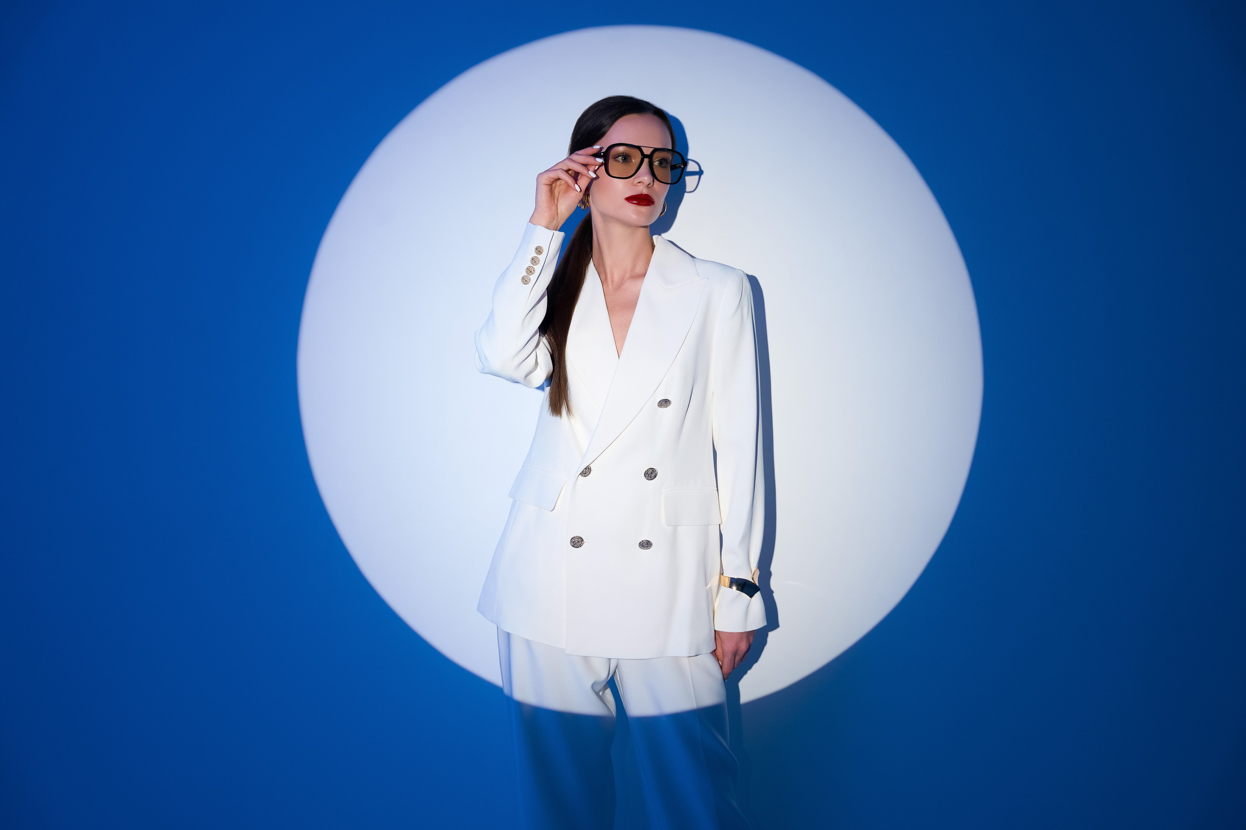 Съемка портрета с масками Гобо. Портретный фотограф в Санкт-Петербурге Дария Сыч