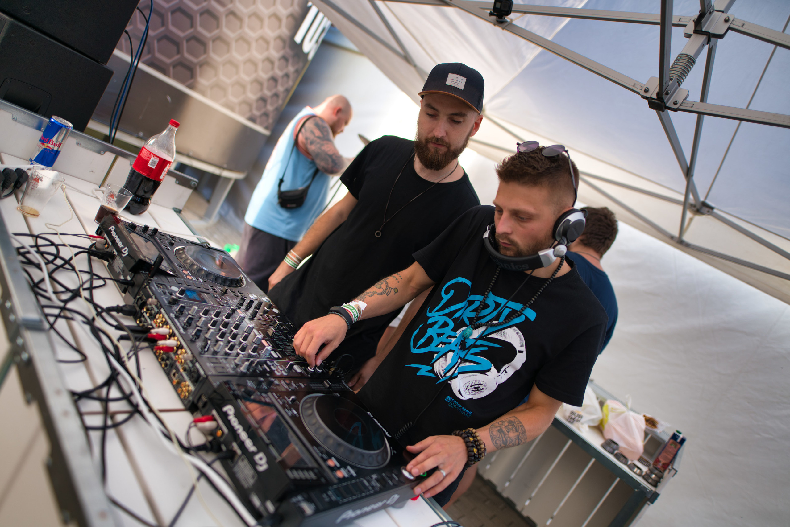 Фоторепортаж — С фестиваля пива Craft Depot Fest 2019. Фотограф — видеограф в Москве Дмитрий Менделеев