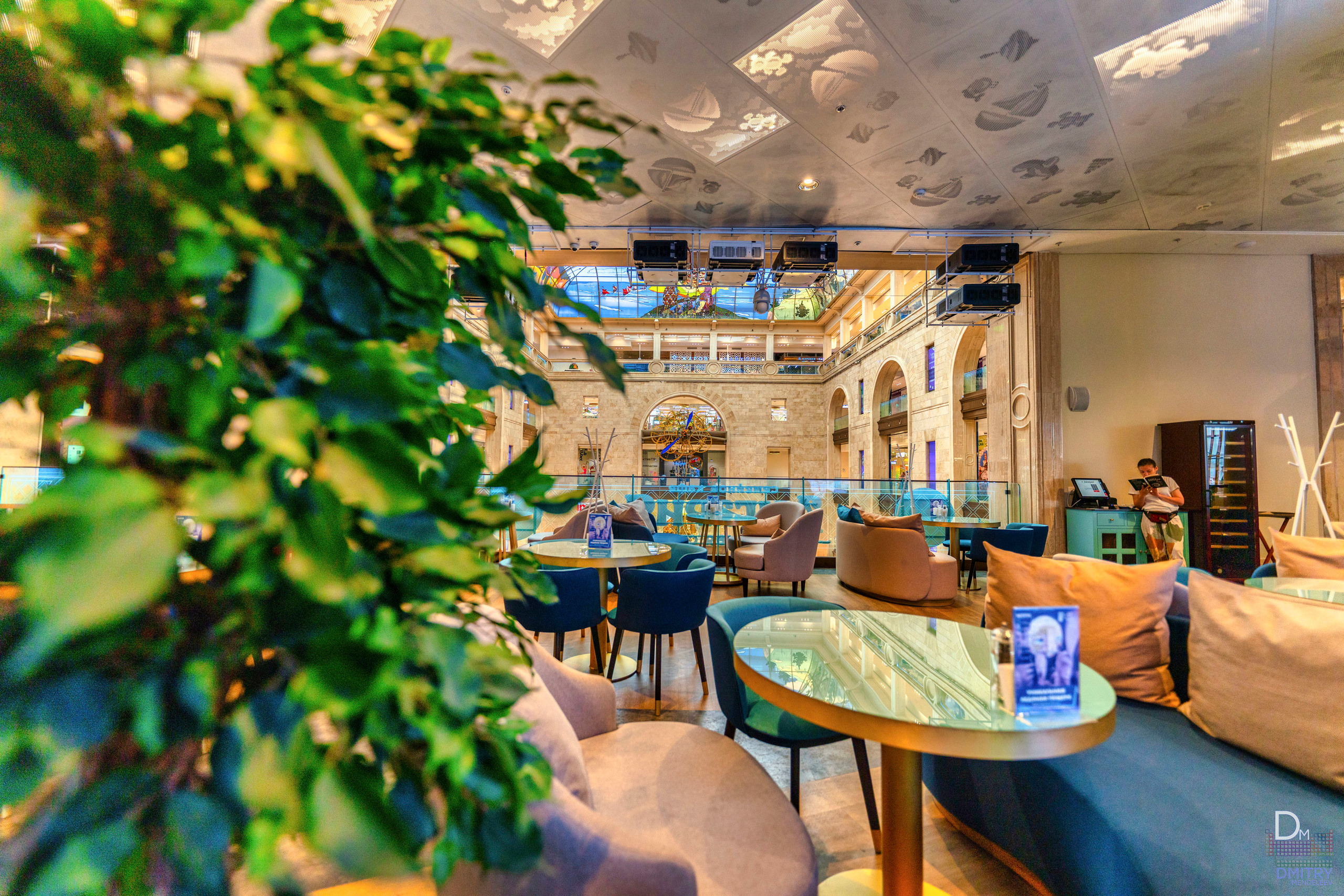 Архитектурная фотосъёмка — Центральный Детский Магазин. Фотограф — видеограф в Москве Дмитрий Менделеев