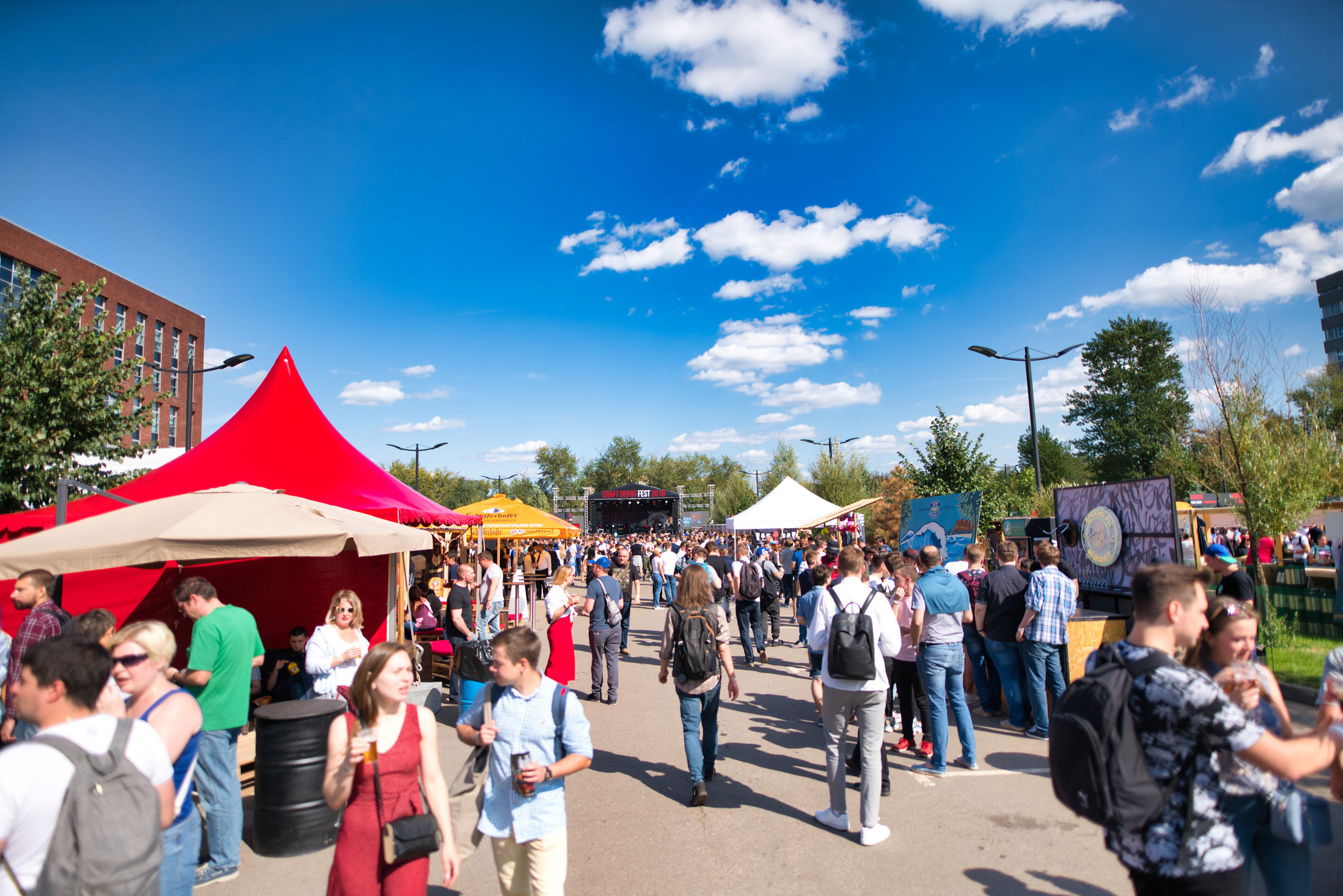 Фоторепортаж — С фестиваля пива Craft Depot Fest 2019. Фотограф — видеограф в Москве Дмитрий Менделеев
