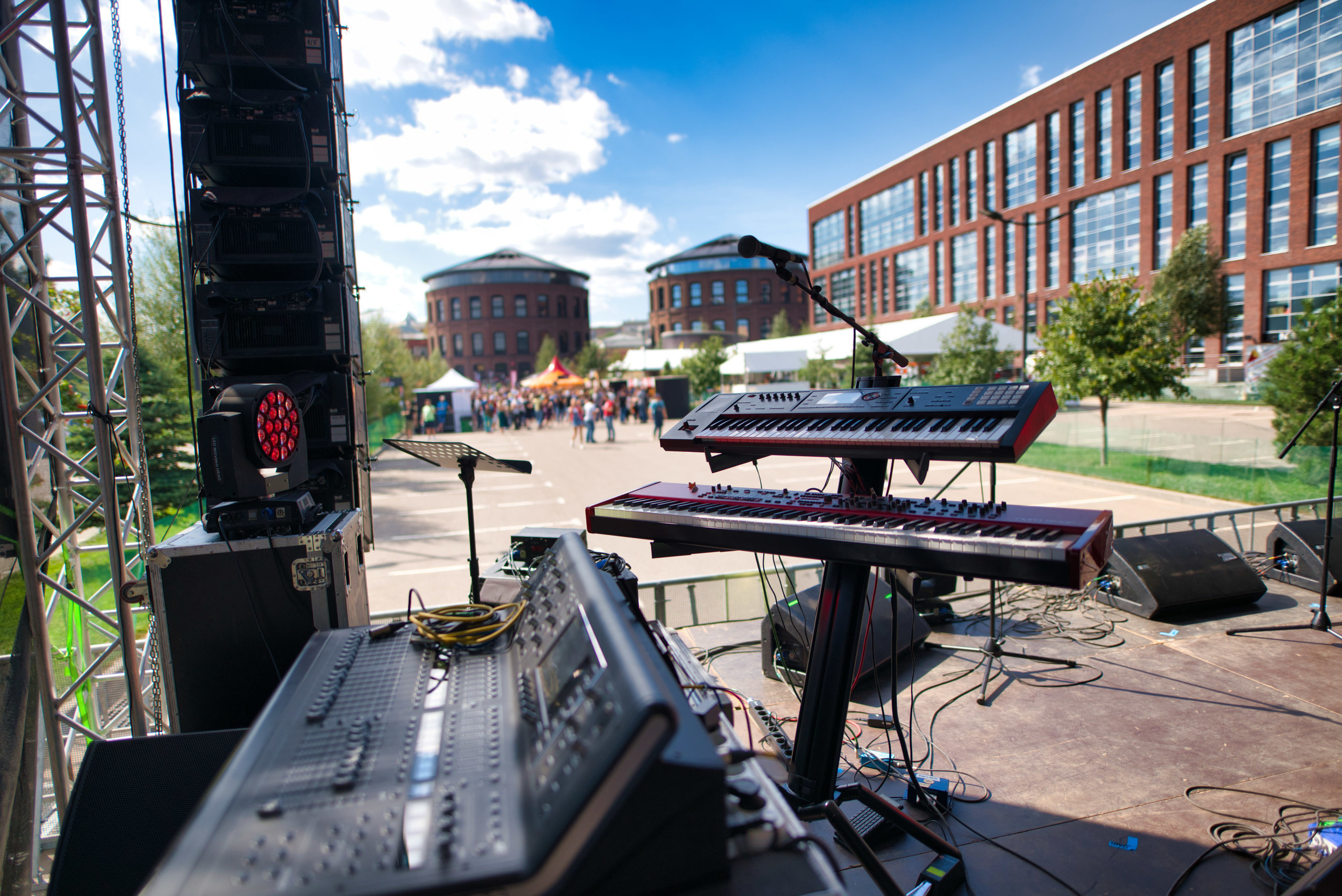 Фоторепортаж — С фестиваля пива Craft Depot Fest 2019. Фотограф — видеограф в Москве Дмитрий Менделеев