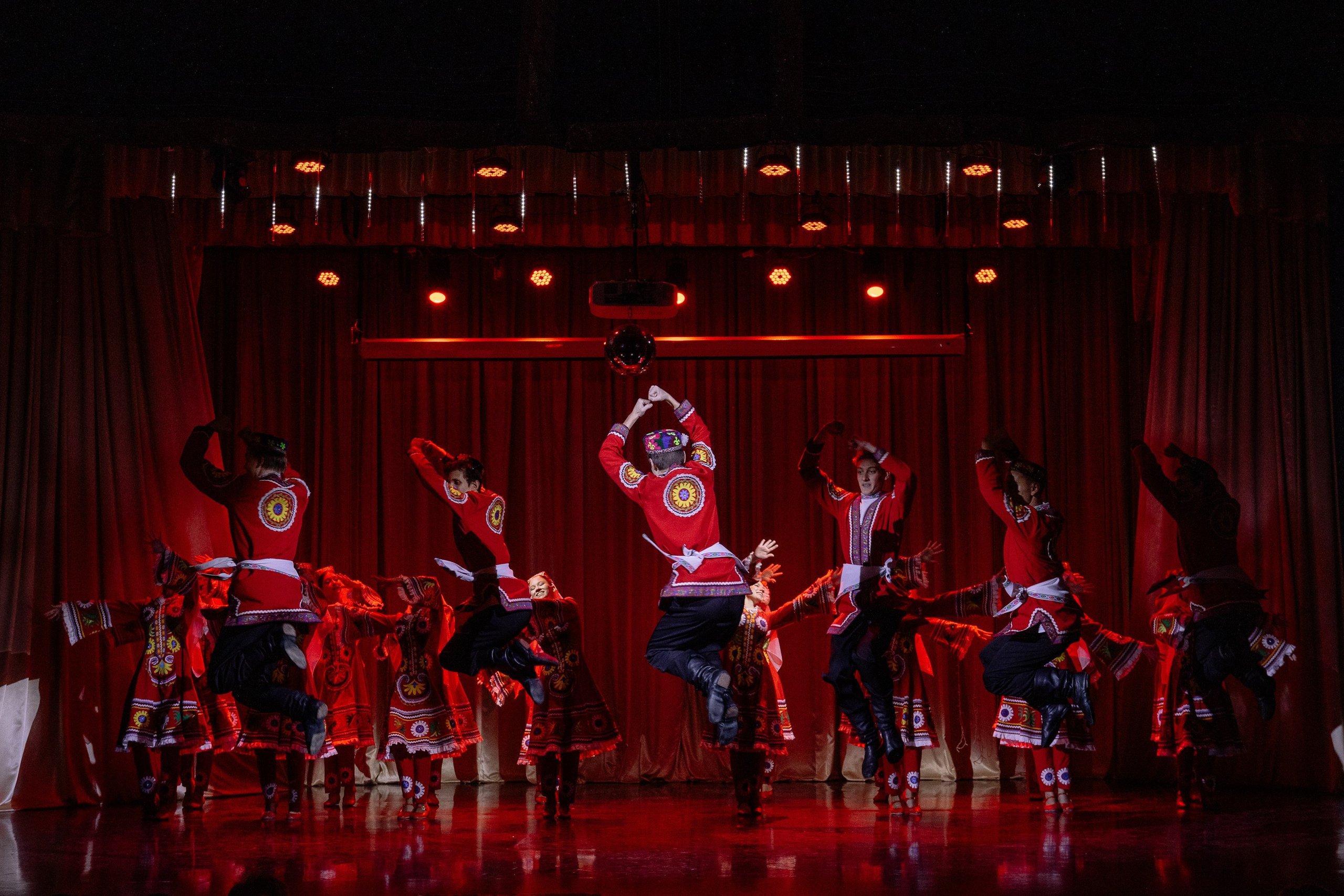 Сибирские узоры ДК Ефремова. Фотограф Юлия Мальцева