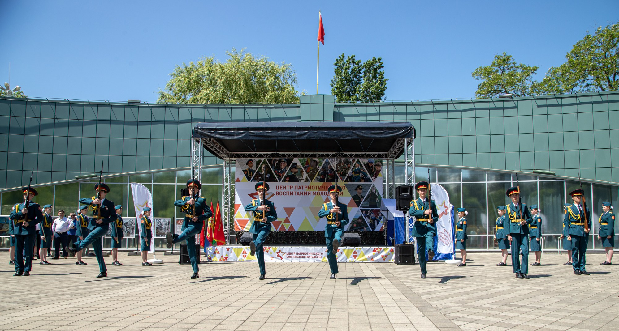 Патриотический фестиваль «Наследие». Репортажный, промышленный и маркетплейс-фотограф Дмитрий Чернат