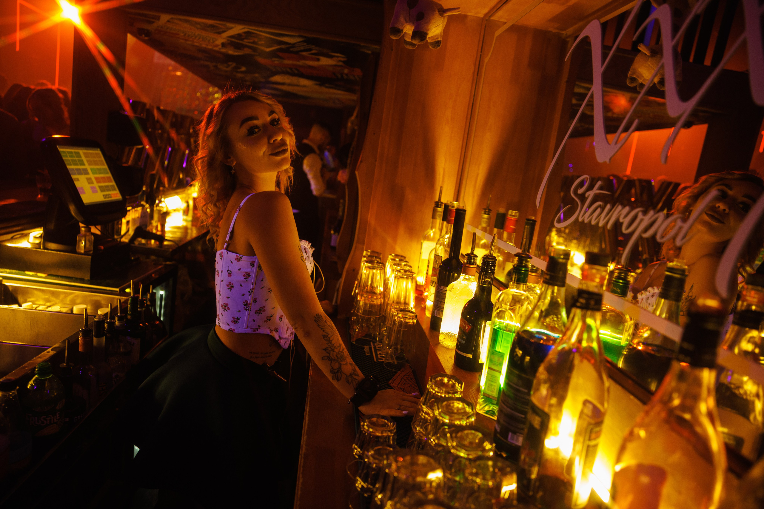 Бар XXXX 10 лет. Фотограф Ставрополь Петр Голубенко