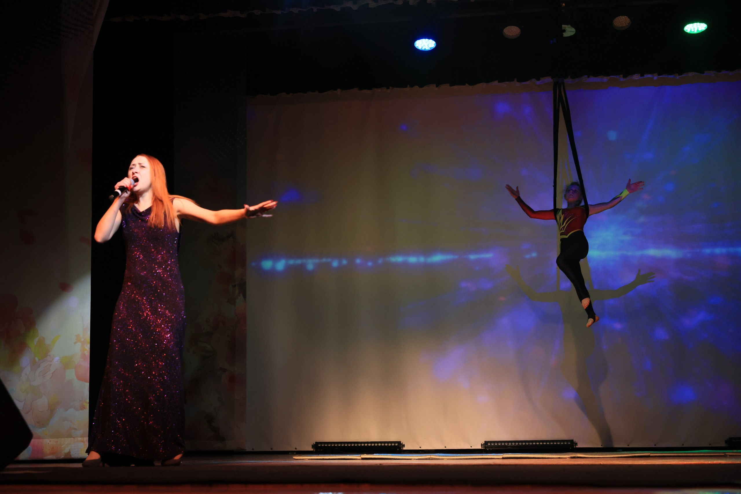 Концерт к 8 Марта в ДК «Металлург» г. Тула. Фотограф в Туле Крупский АнДРей. Фотостудия «КАДР71» в Туле