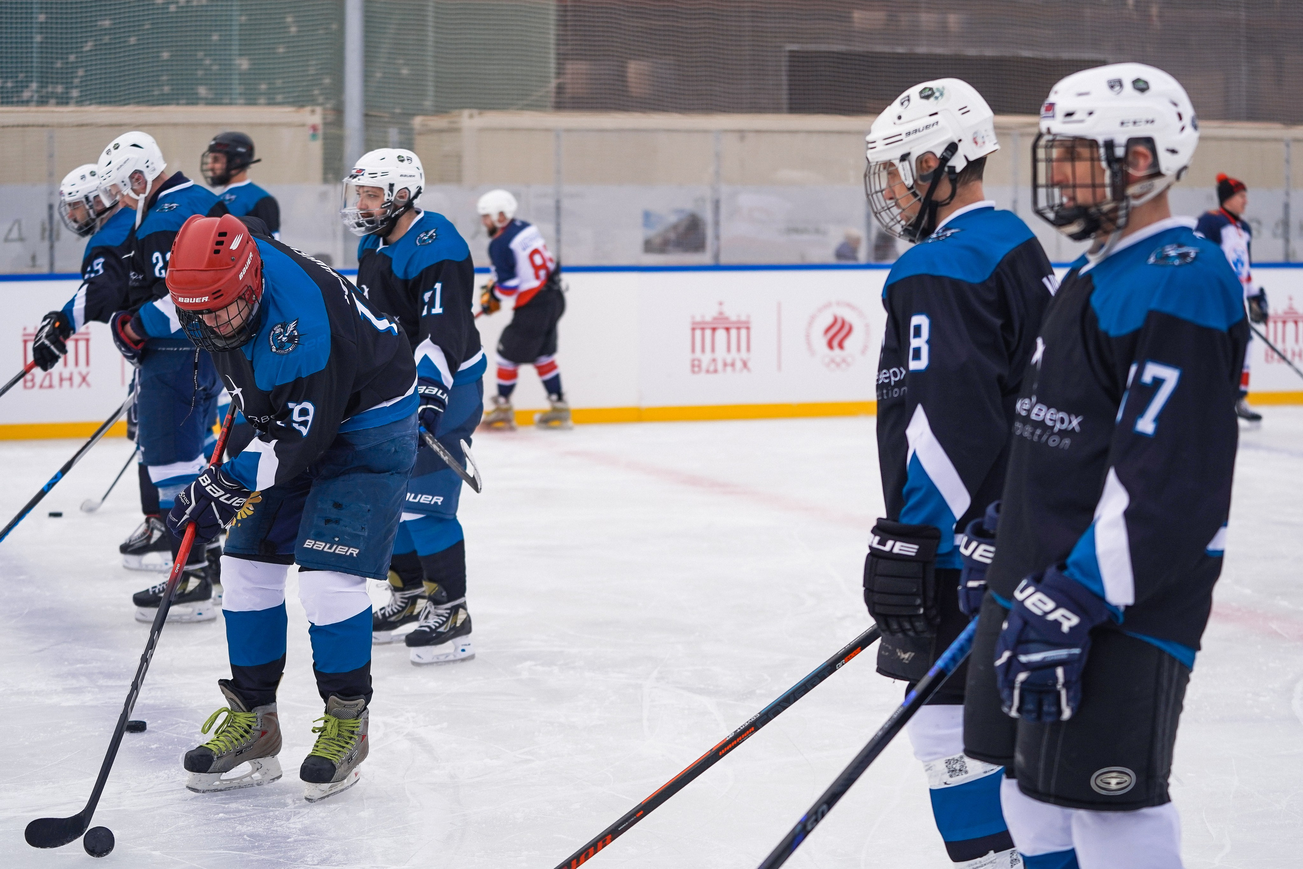 Хоккейный матч на ВДНХ. Анна, фотограф Москва, Зеленоград