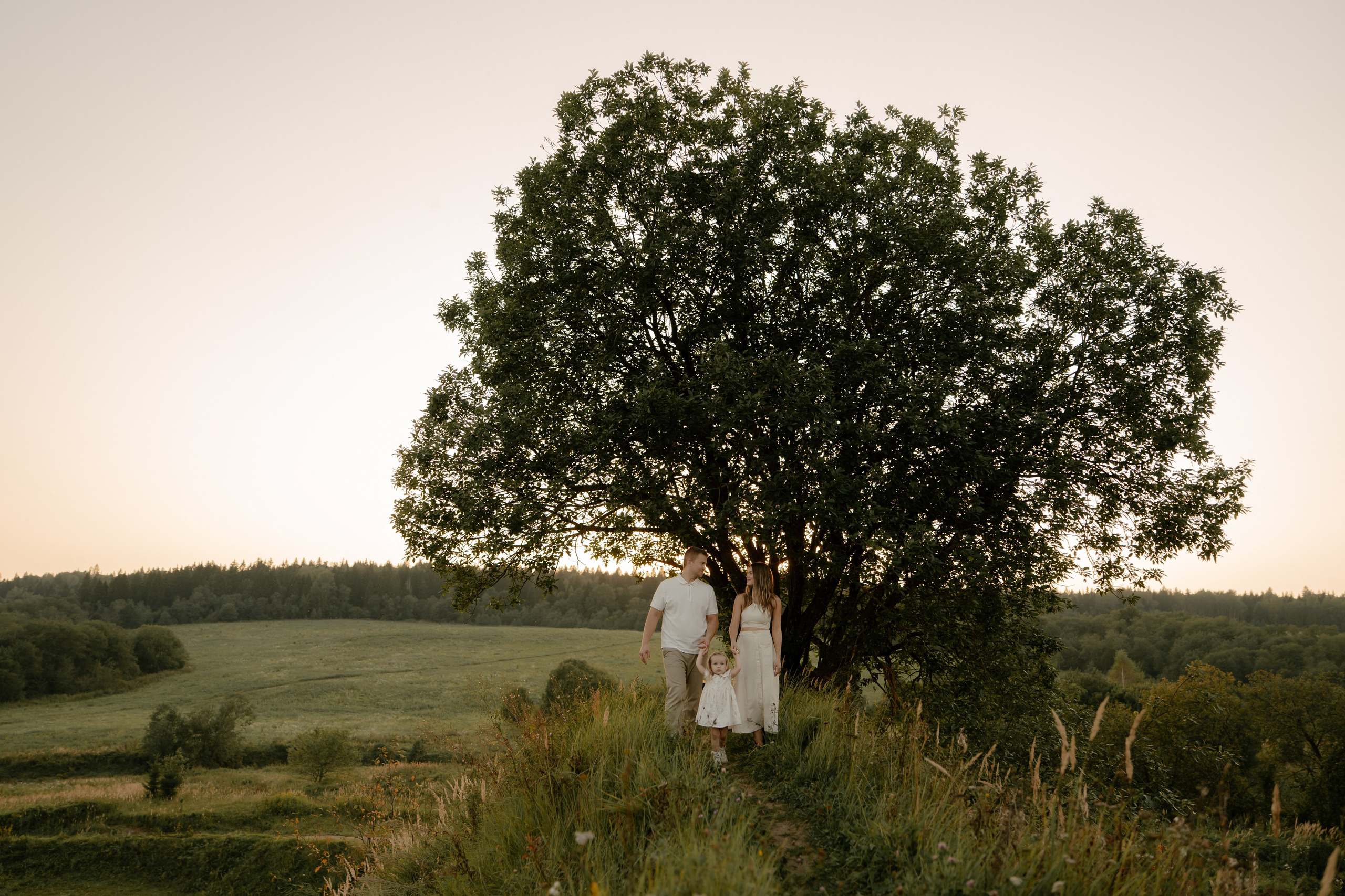 Аня, Агата, Юра и Саша. Свадебный и семейный фотограф в Москве и Красногорске — живые кадры | Анастасия Тихонова