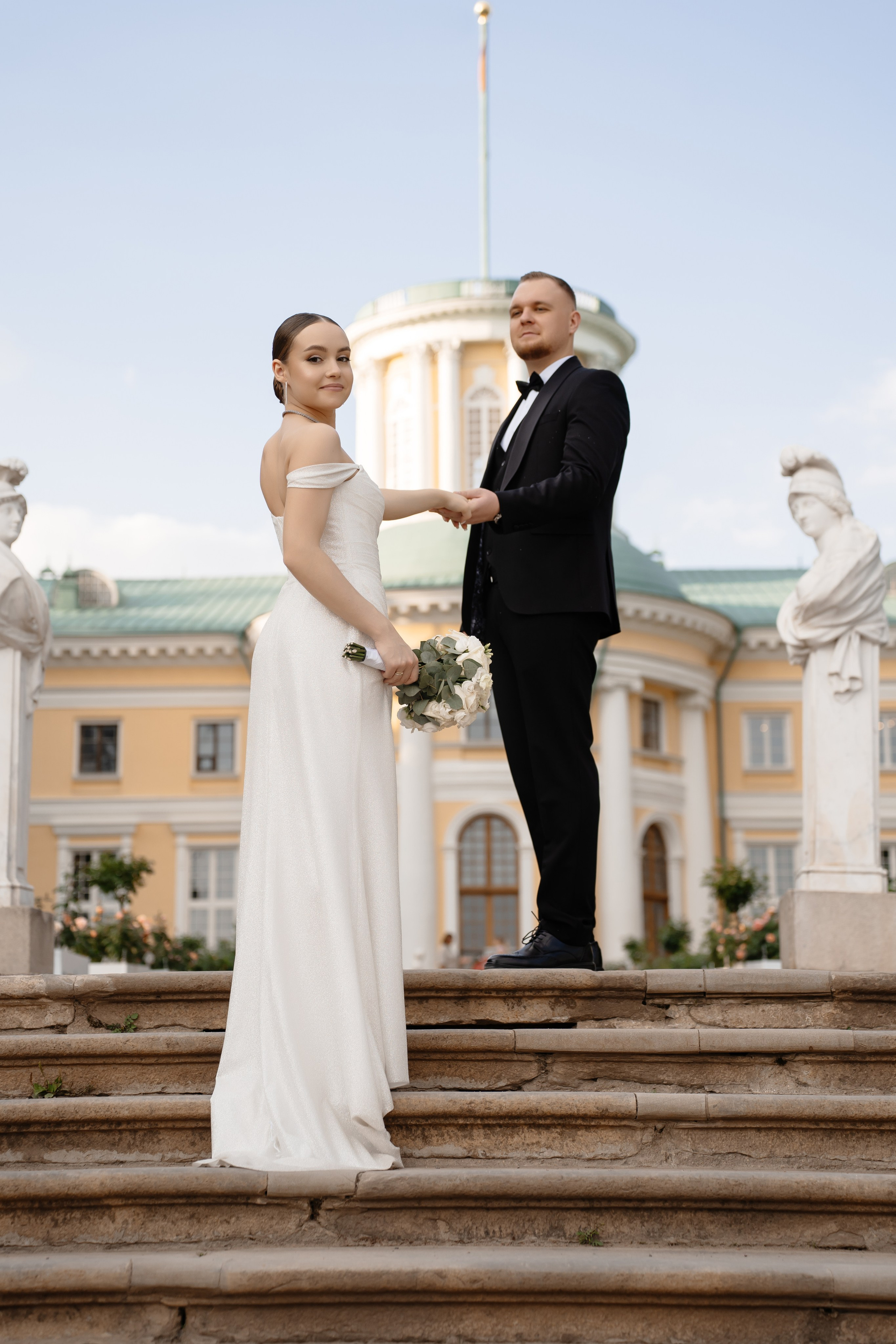 Свадебная фотосессия в парке Архангельское. Свадебный и семейный фотограф в Москве Светлана Зоткина