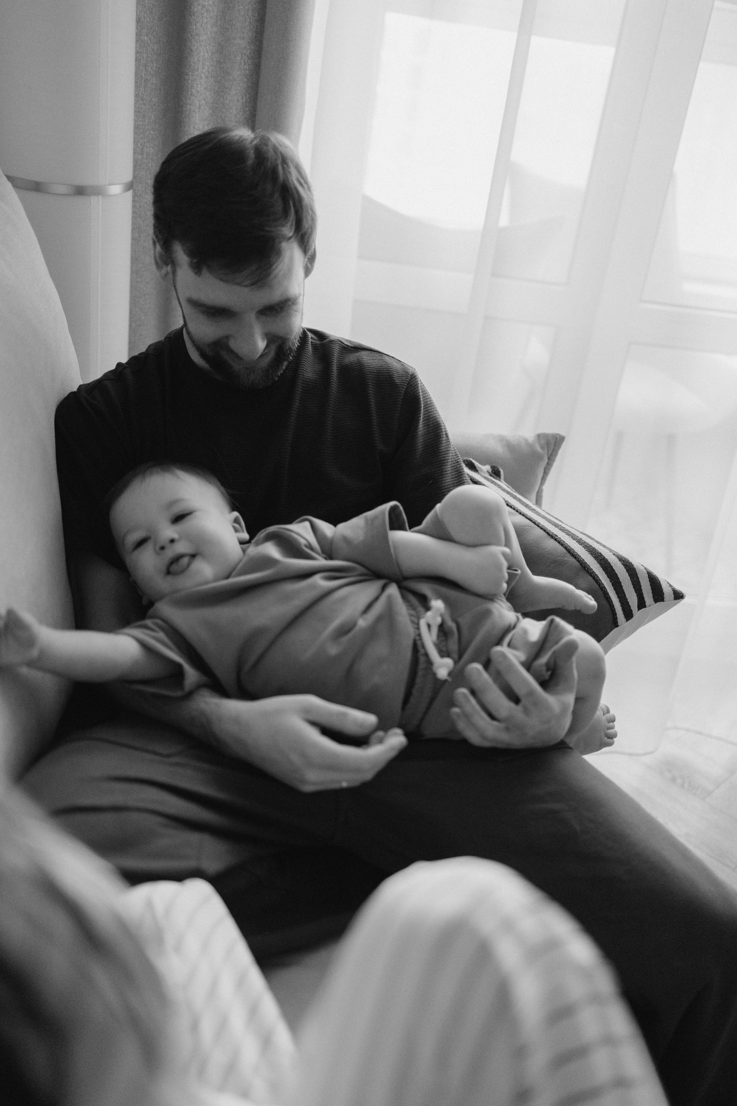 Мне 1 годик. Фотография о важном