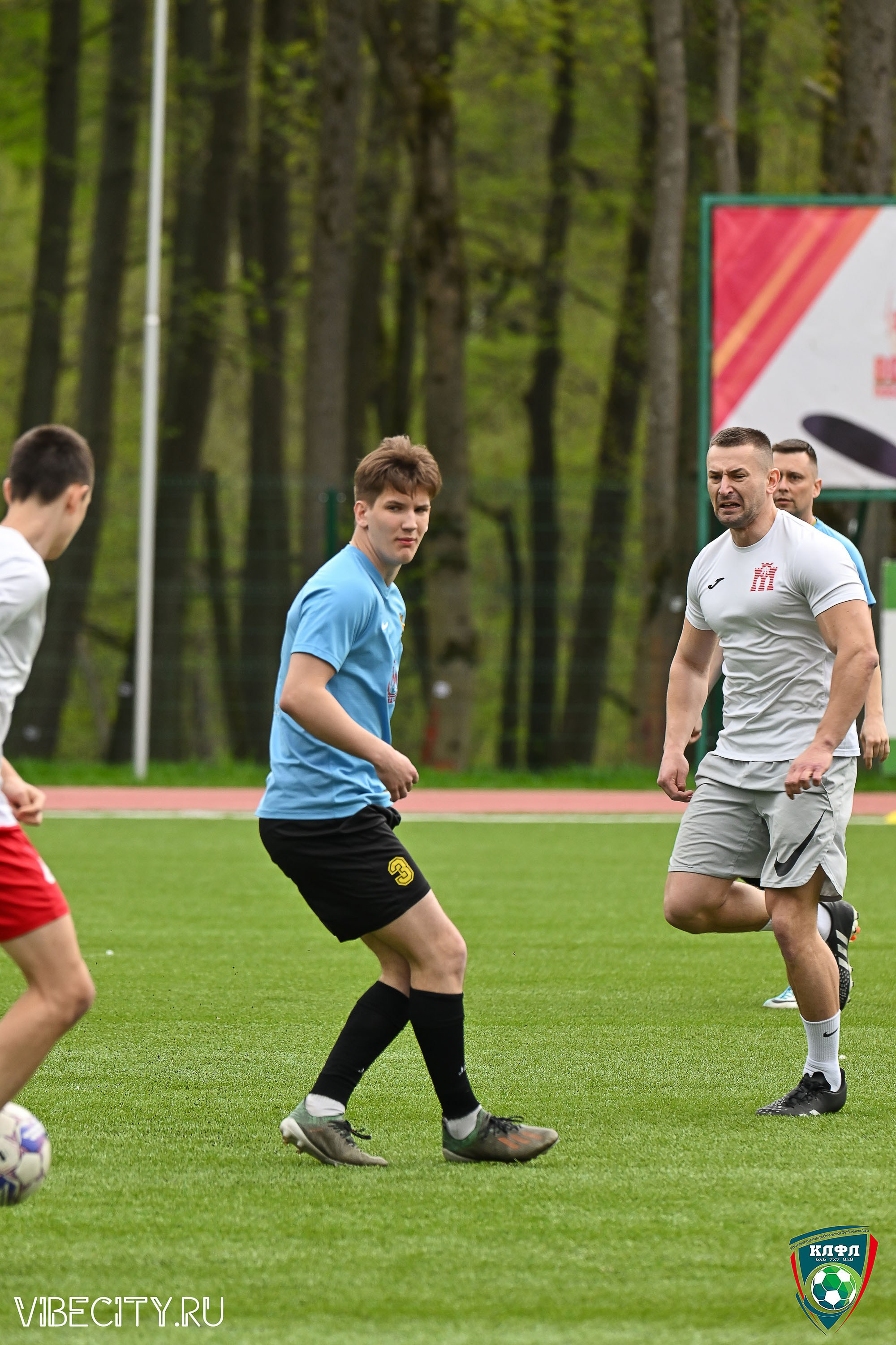XX ЧЕМПИОНАТ КАЛИНИНГРАДСКОЙ ЛФЛ КАНЦМАРКЕТ39 сезона 2024–2025 гг. VIBECITY.RU Вайб Сити Ру Фоторепортажи Фотоотчеты Калининград