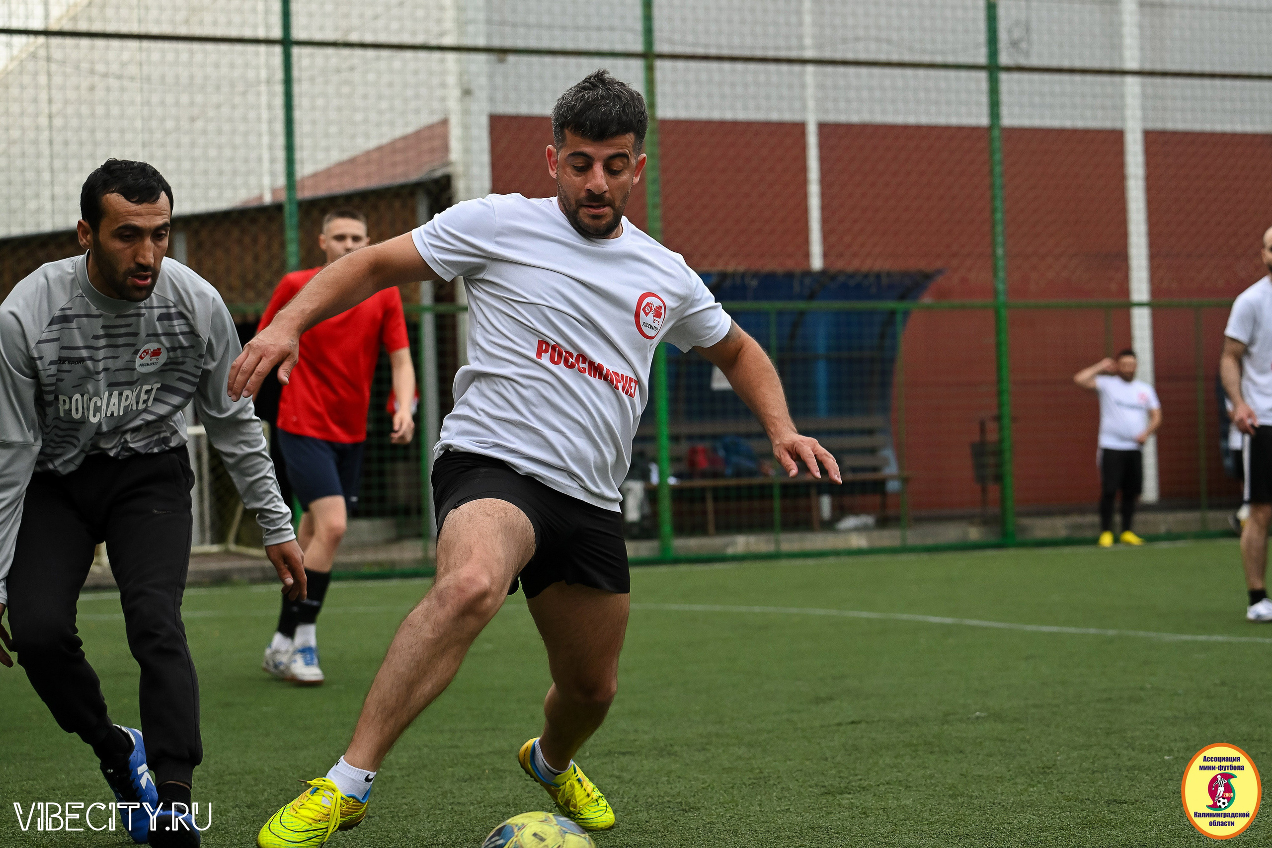 ИГРЫ МИНИ-ФУТБОЛЬНОЙ И КОРПОРАТИВНОЙ ЛИГИ. VIBECITY.RU Вайб Сити Ру Фоторепортажи Фотоотчеты Калининград