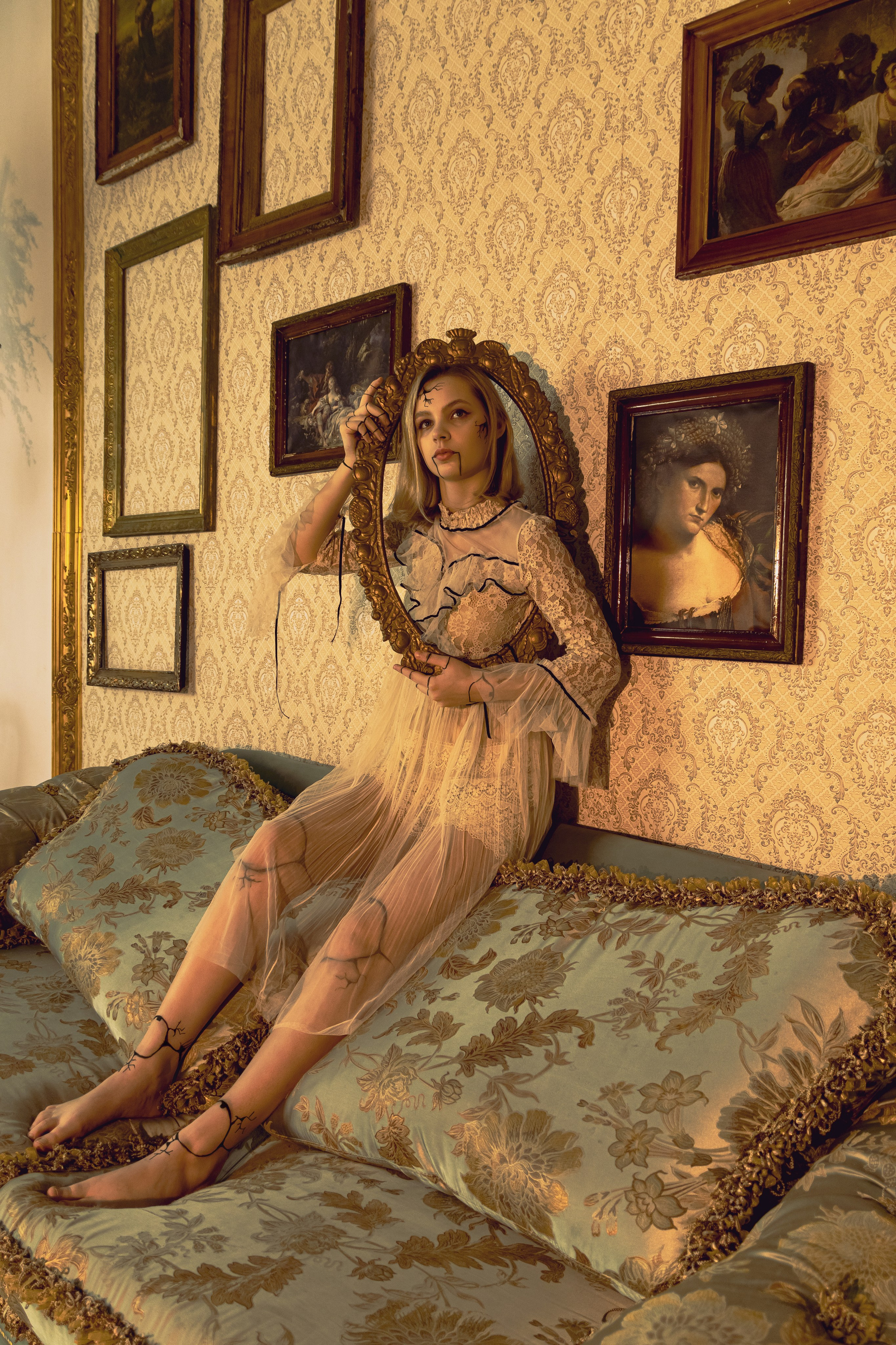 Креативная фотосессия в Ростове на Дону, съёмка марионетки на студии, красивые фотографии марионетки, Фотограф Ростов