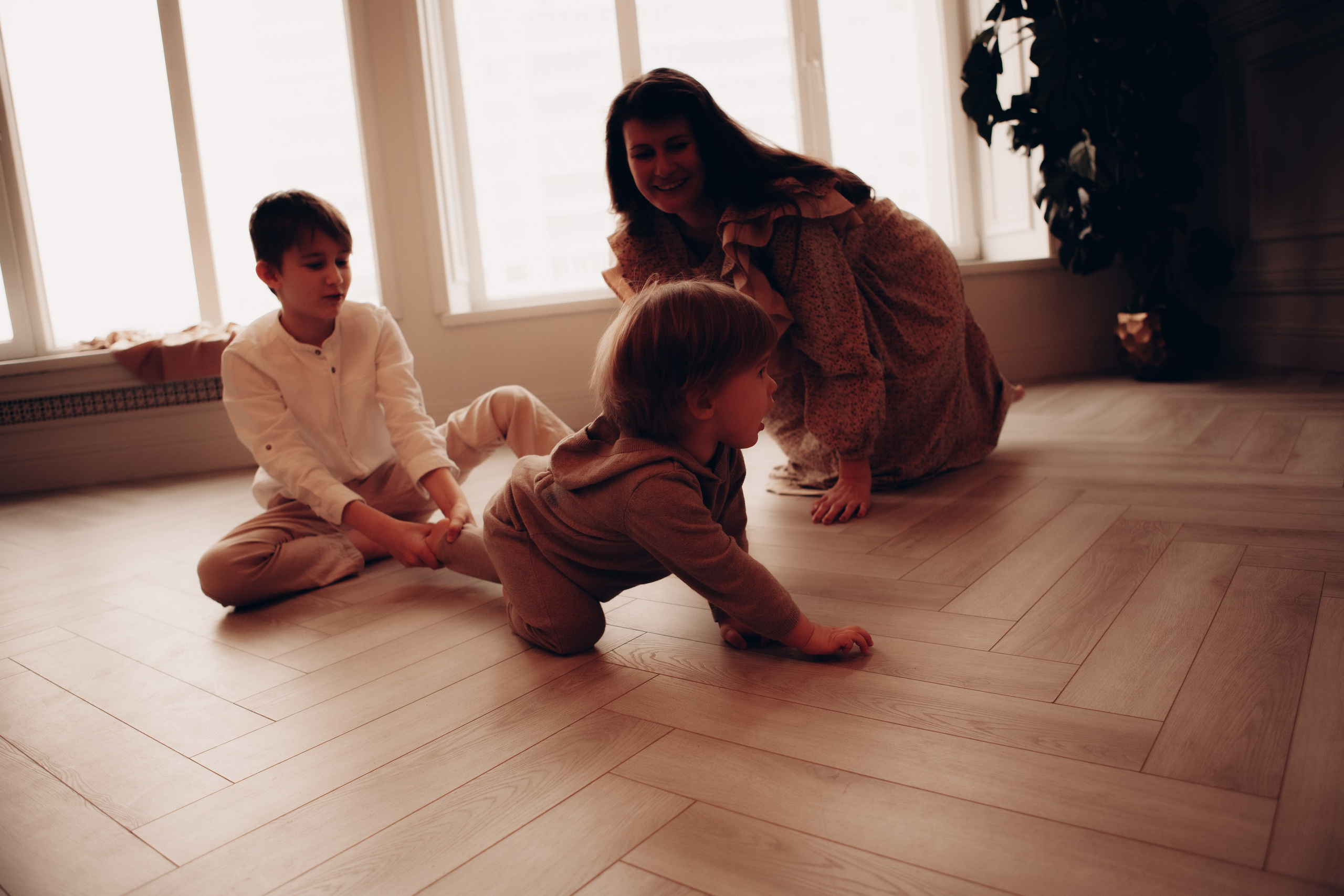 Алена с семьей. Фотосессия новорожденных в Москве фотограф Савина Анастасия