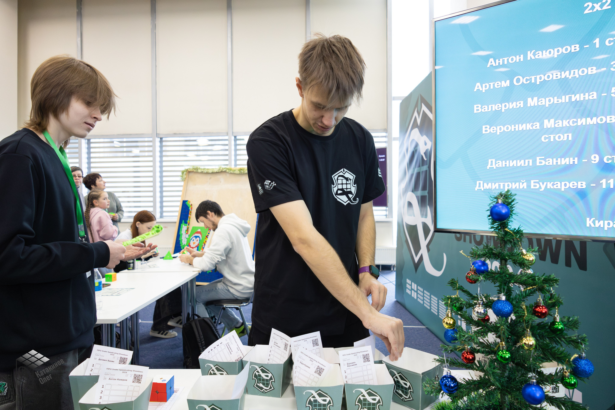FEFU Snake Speedcubing Showdown 2024. Олег Катакинов| Репортажный фотограф в городе у моря (Владивосток)
