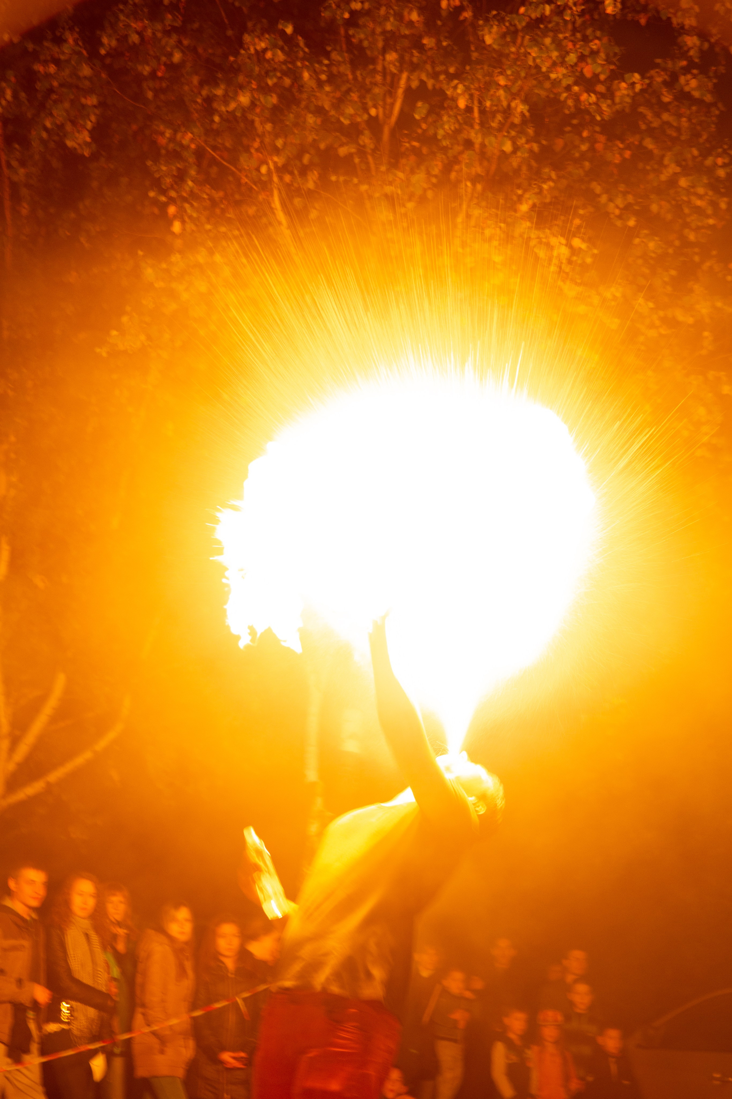 Огненное шоу в Перми. Фотограф Никита Попов. Фотограф Пермь. Фотосессия в фотостудии Перми и на свежем воздухе