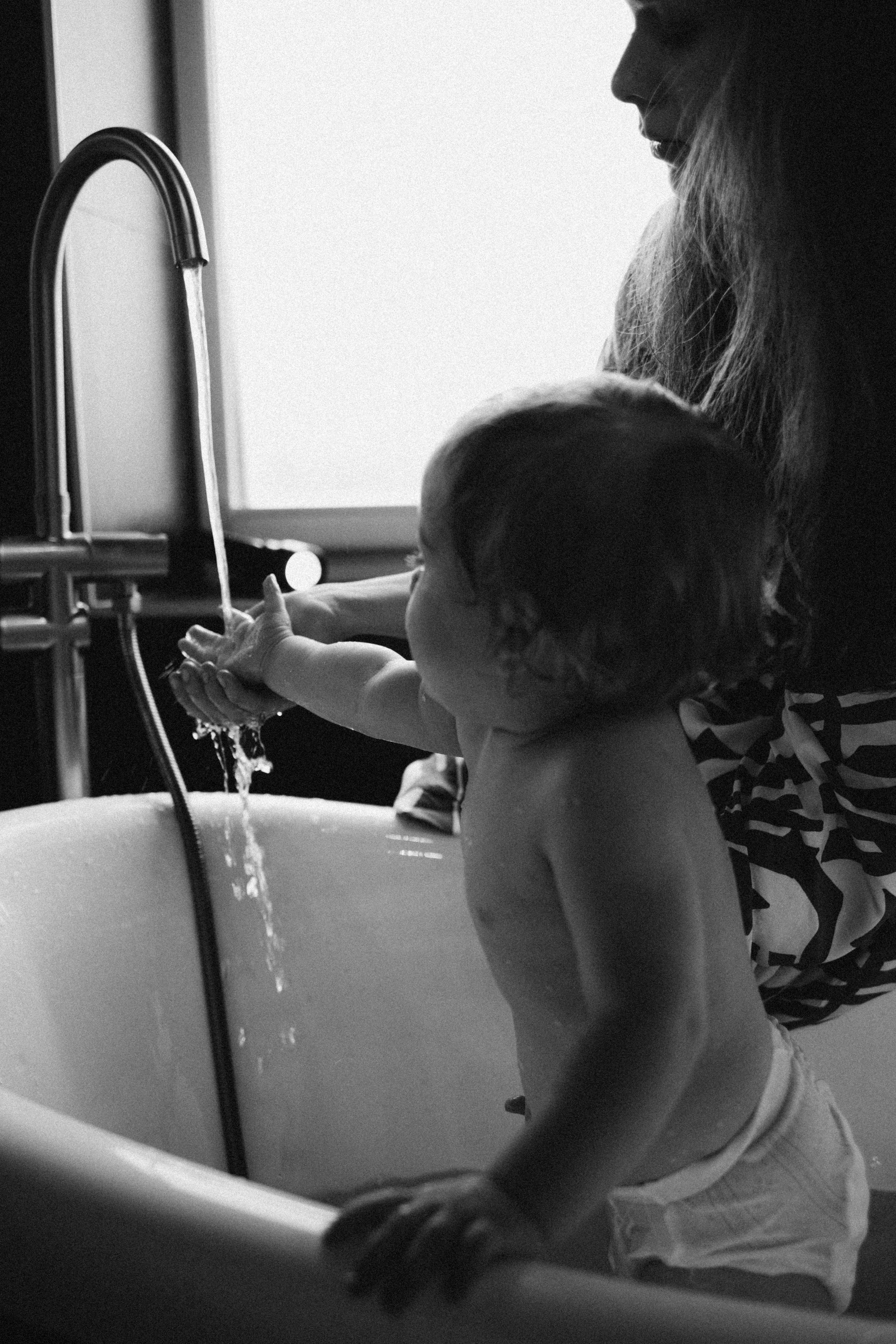 Купание в ванной. Фотограф Петрозаводск/СПБ