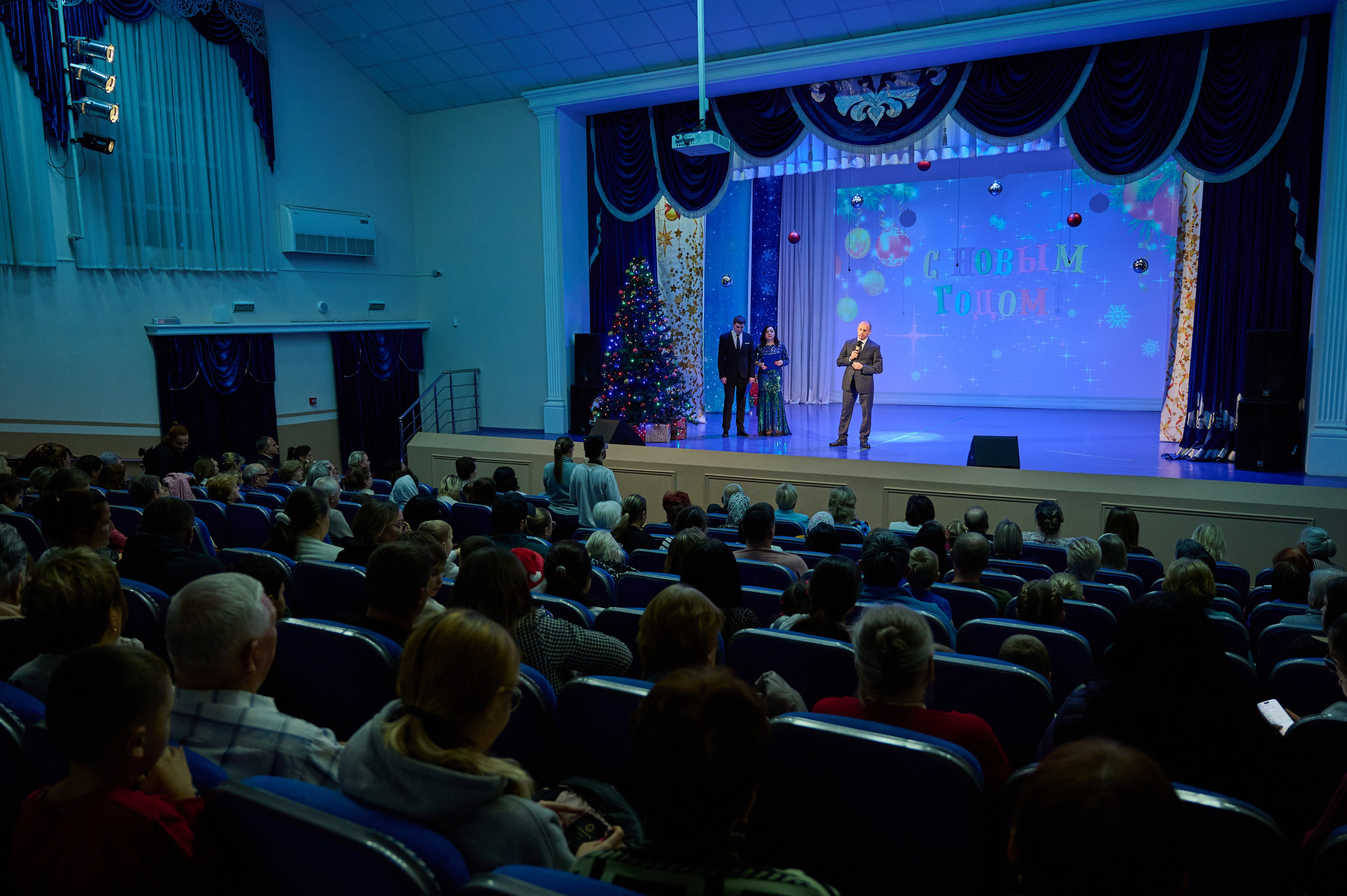 НГ концерт в Марьиной роще. Жизнь курорта Кабардинка в фотографиях