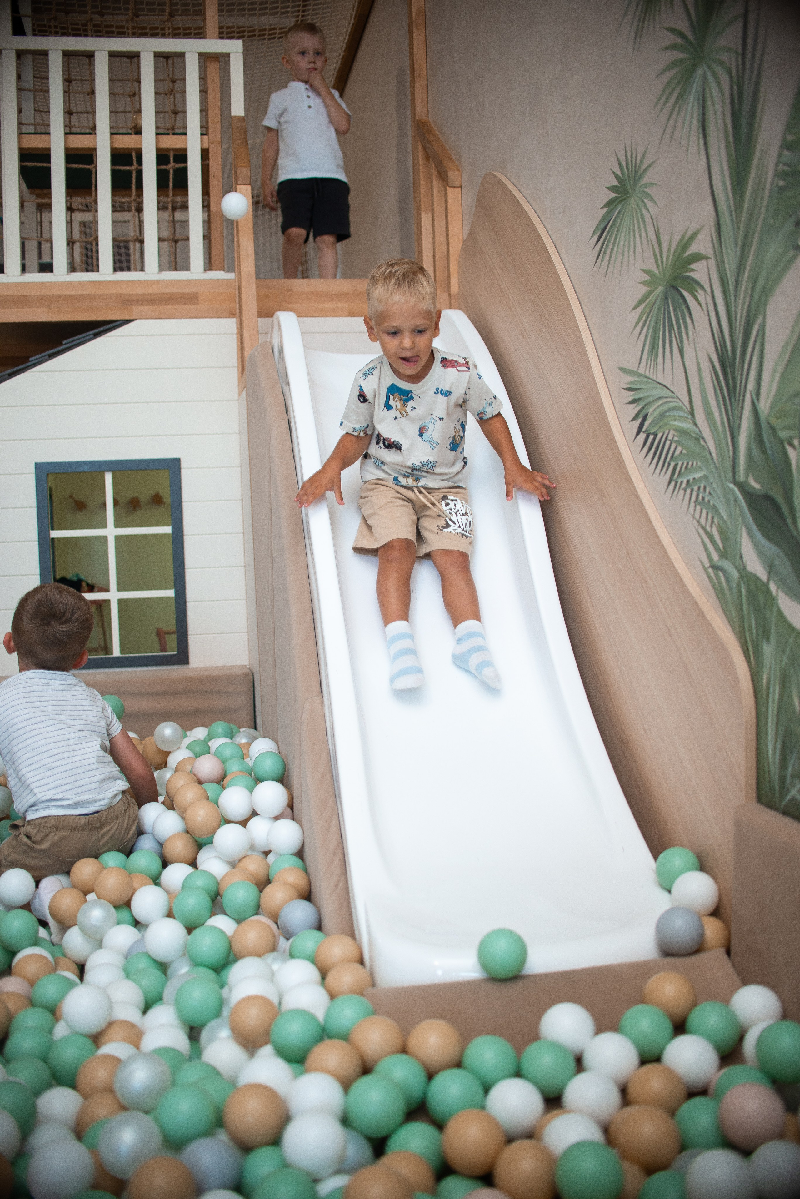 День Рождения Лёвы в Симбе. Семейный фотограф на выписку из роддома и крещение Минск Настя Гришук