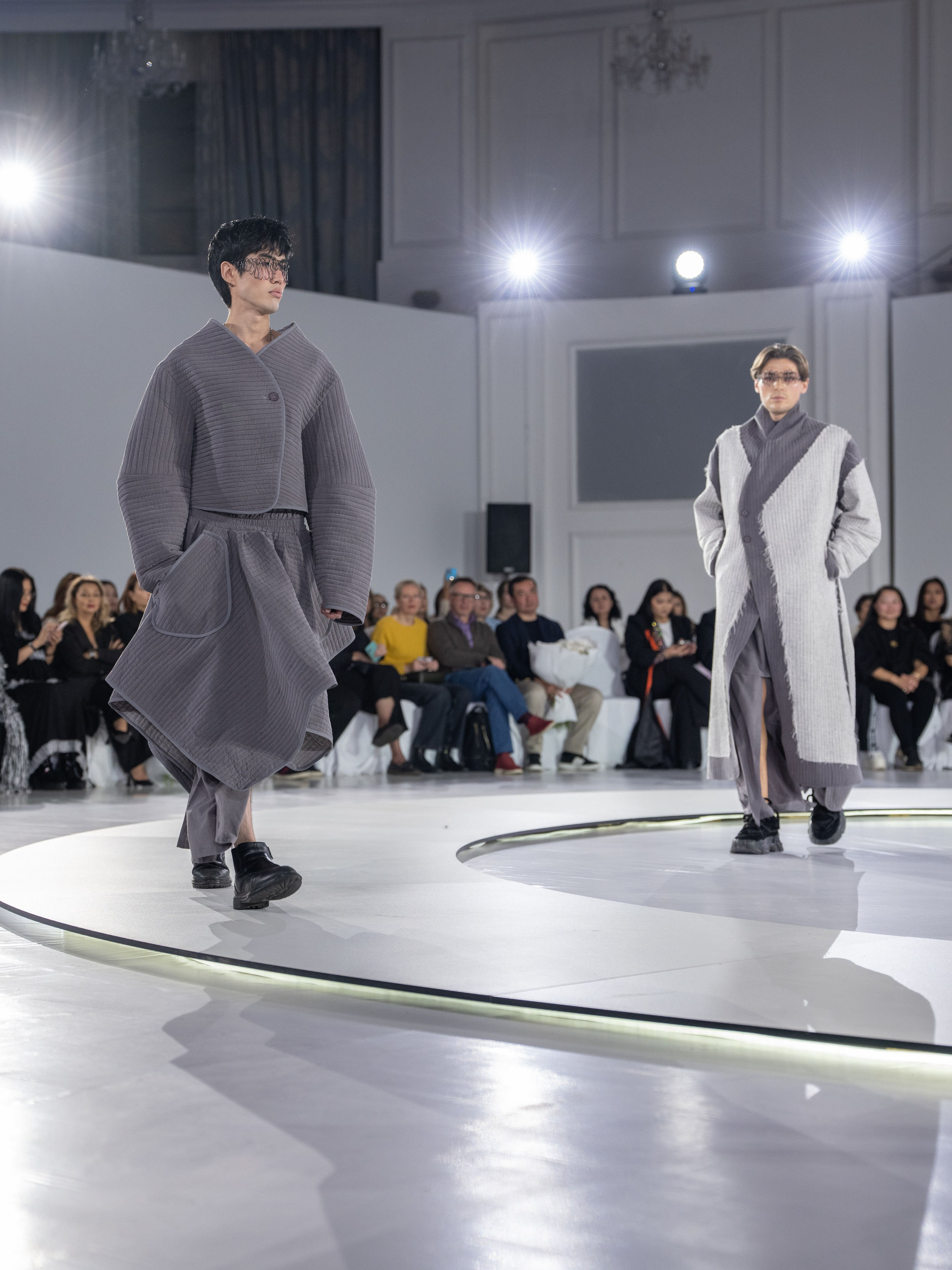 Дизайнер Zalkar. Сайт Алматинского НЮ АРТ, будуар и фэшн фотографа Дениса Карпенко