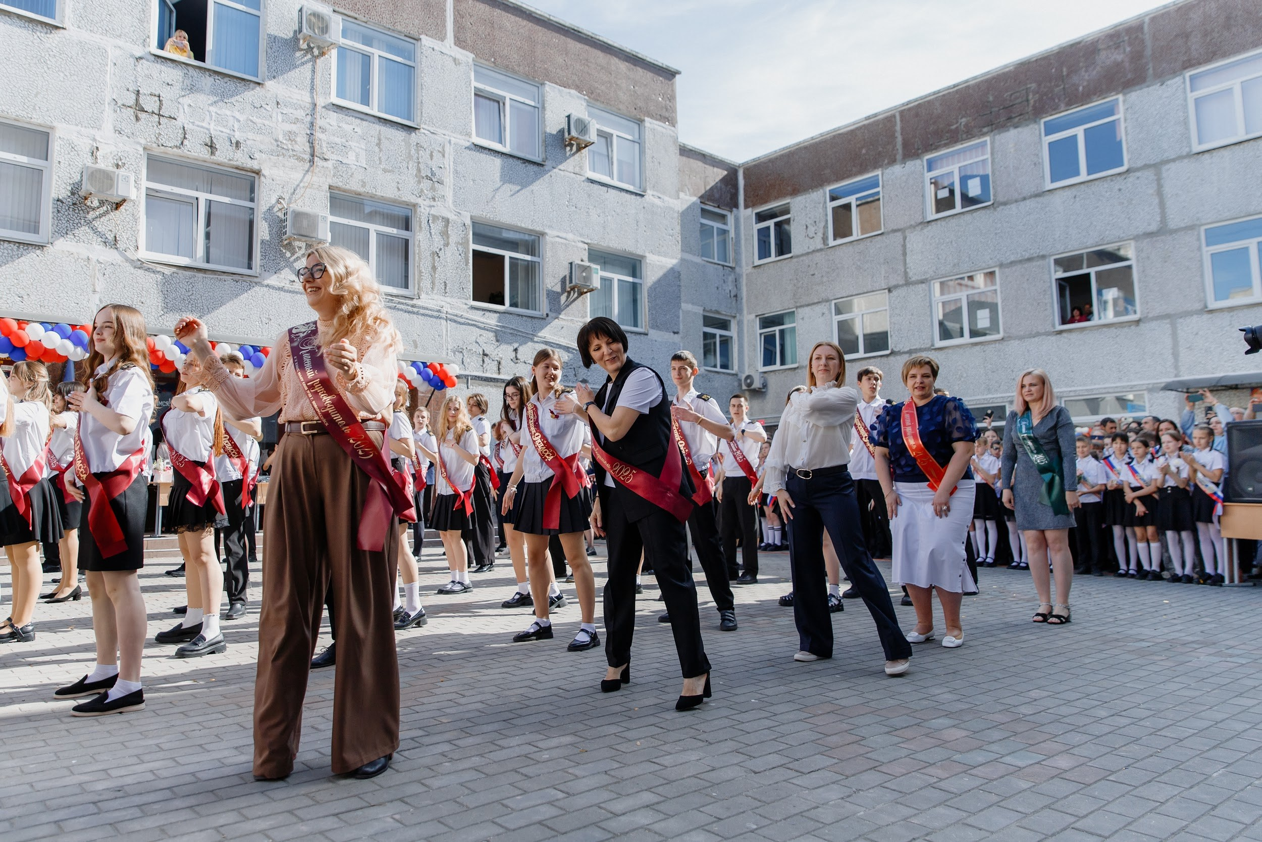 9 класс 33 школа. Выпускные альбомы Натальи Бутко: Новороссийск, Анапа, Геленджик