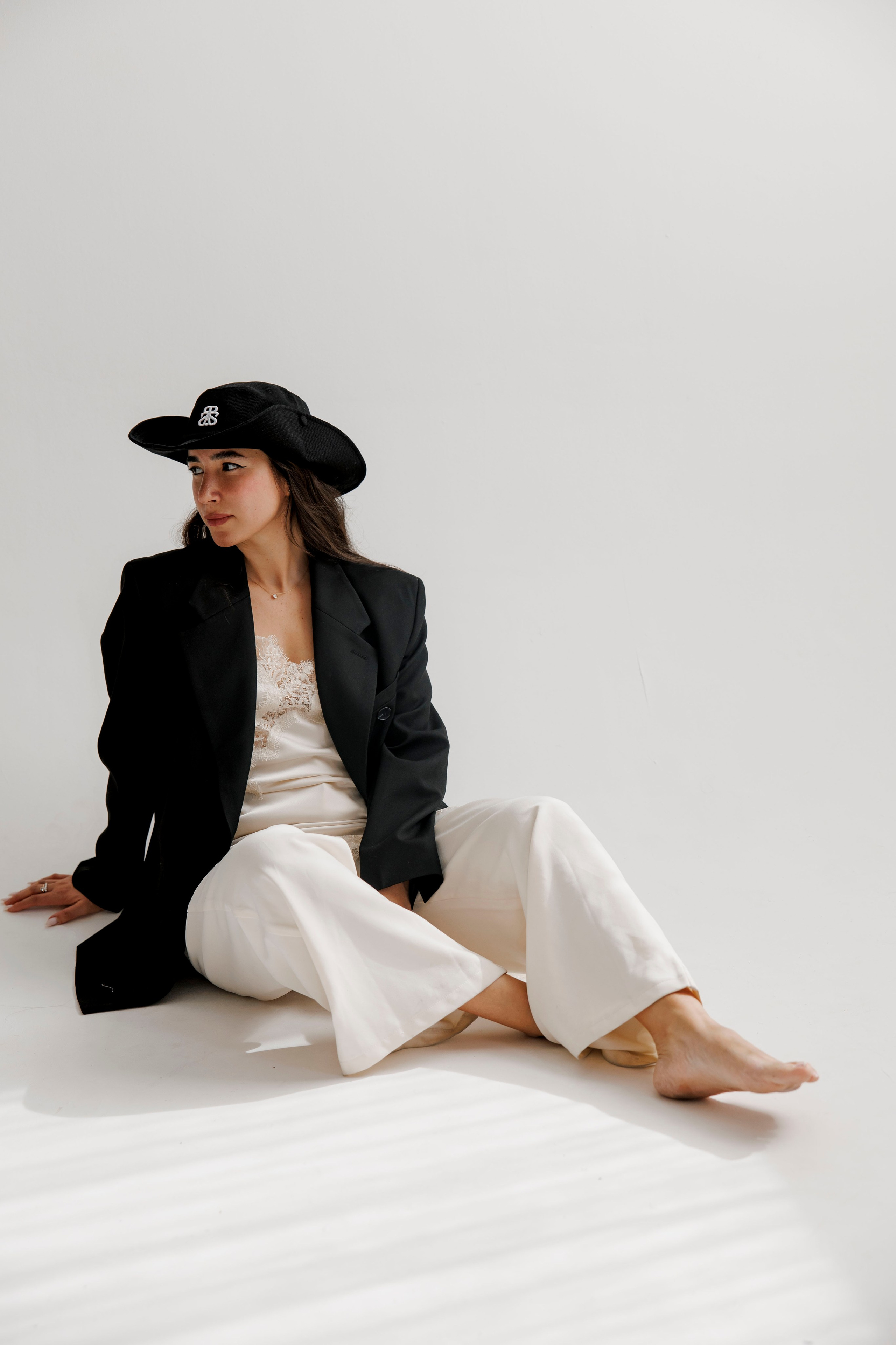 Family photoshoot inside the studio. Wedding and family photographer