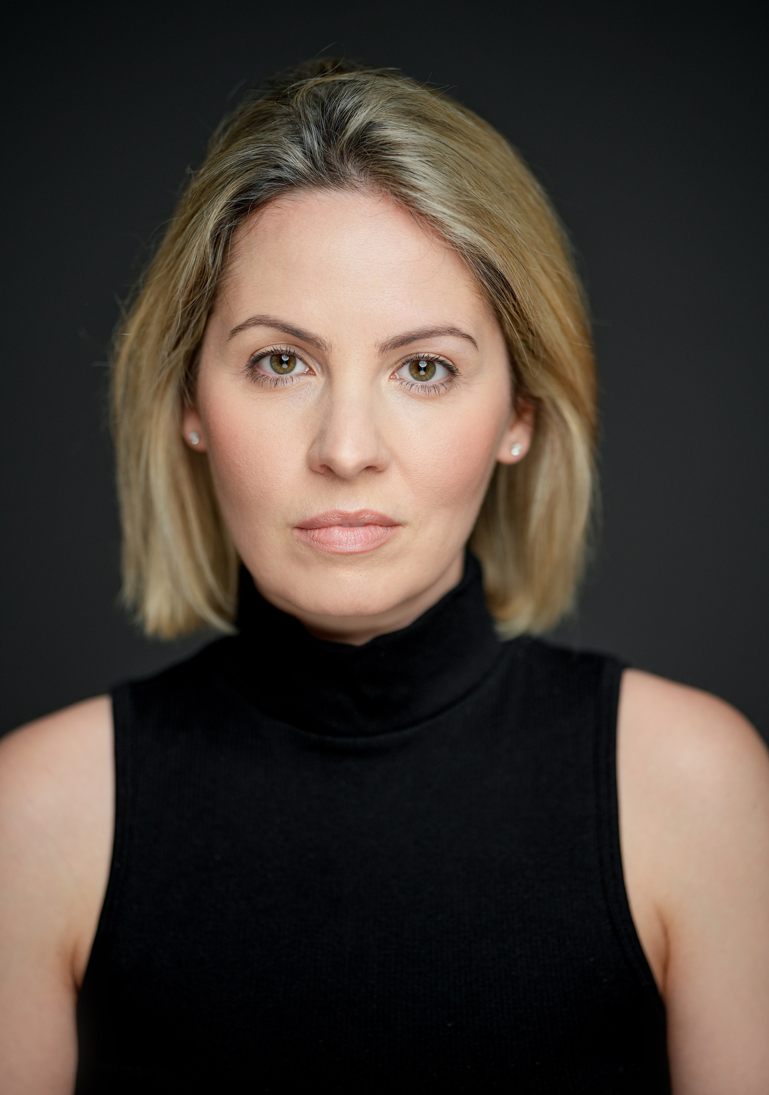 Актриса Елизавета Олиферова. Портретная съемка в Москве, студийный фотограф Игорь Фомин