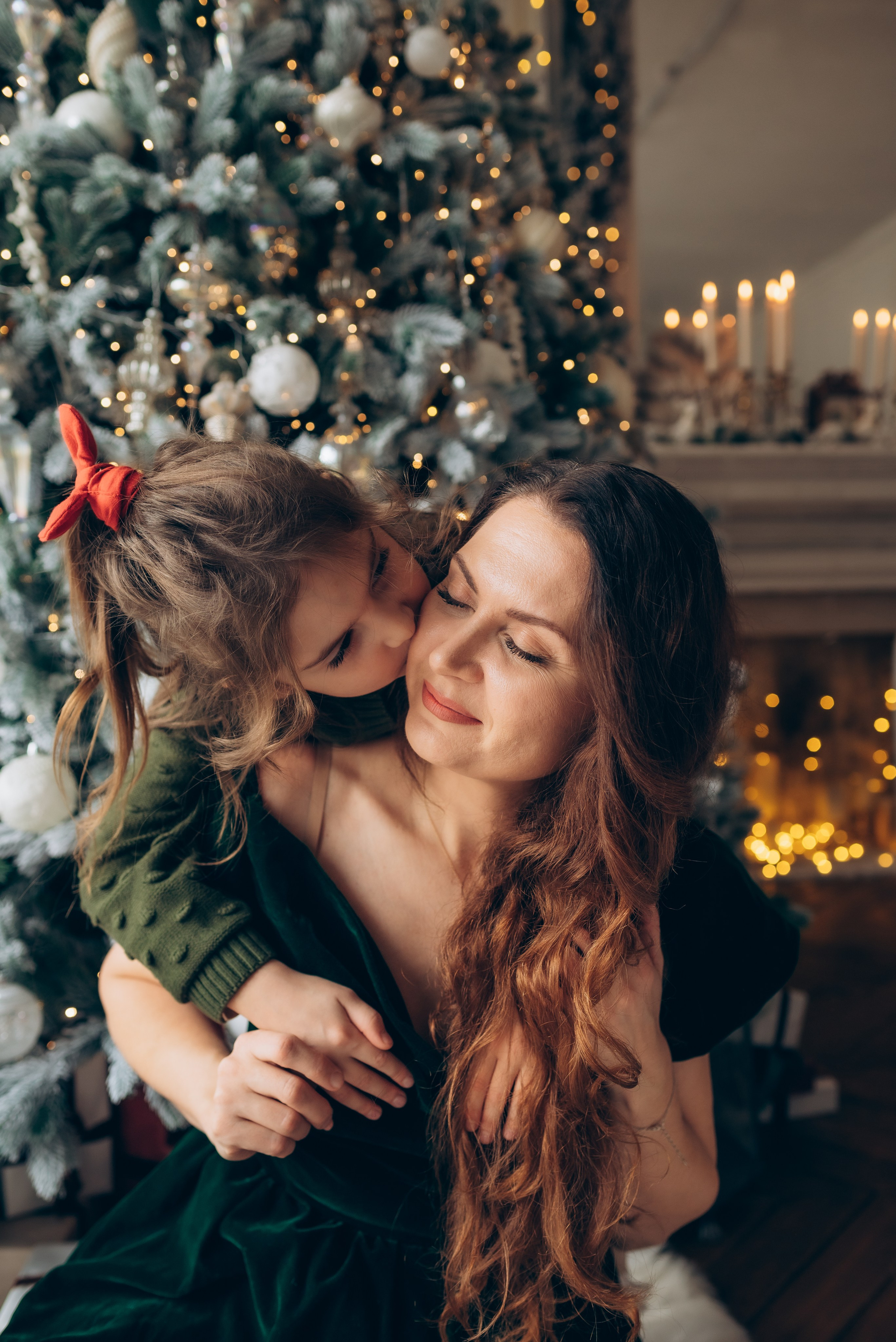 Новогодняя съемка Ксюша с дочками. Семейный фотограф в Тюмени Ксения Мязитова