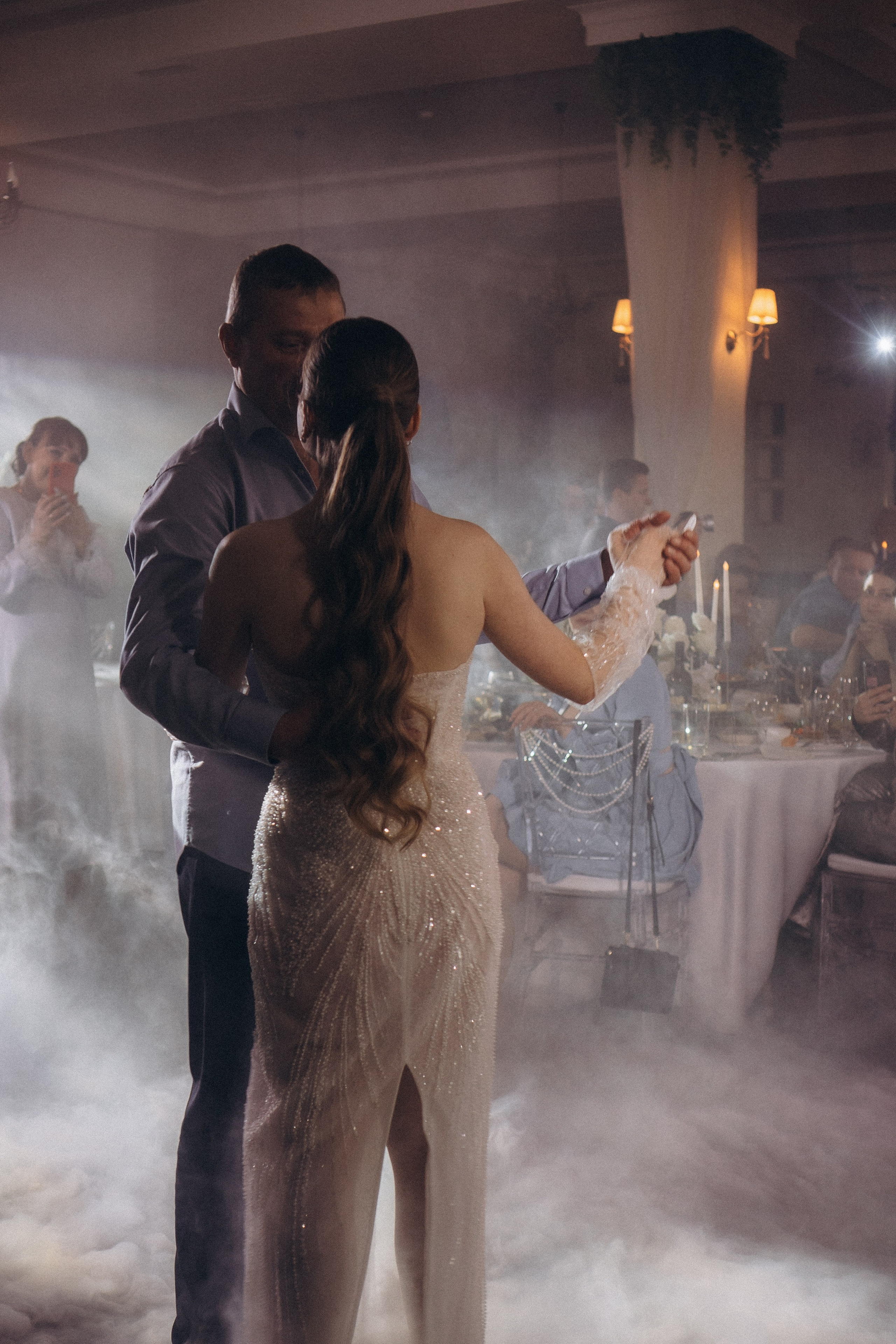 СВАДЕБНАЯ СЬЕМКА СБОРОВ В ОТЕЛЕ И ВЫЕЗД НА ЦЕРЕМОНИЮ (СНЯТО В СИБИРЕ В НИЖНЕВАРТОВСКЕ). Профессиональный фотограф, Санкт-Петербург — Виктория Богомолова