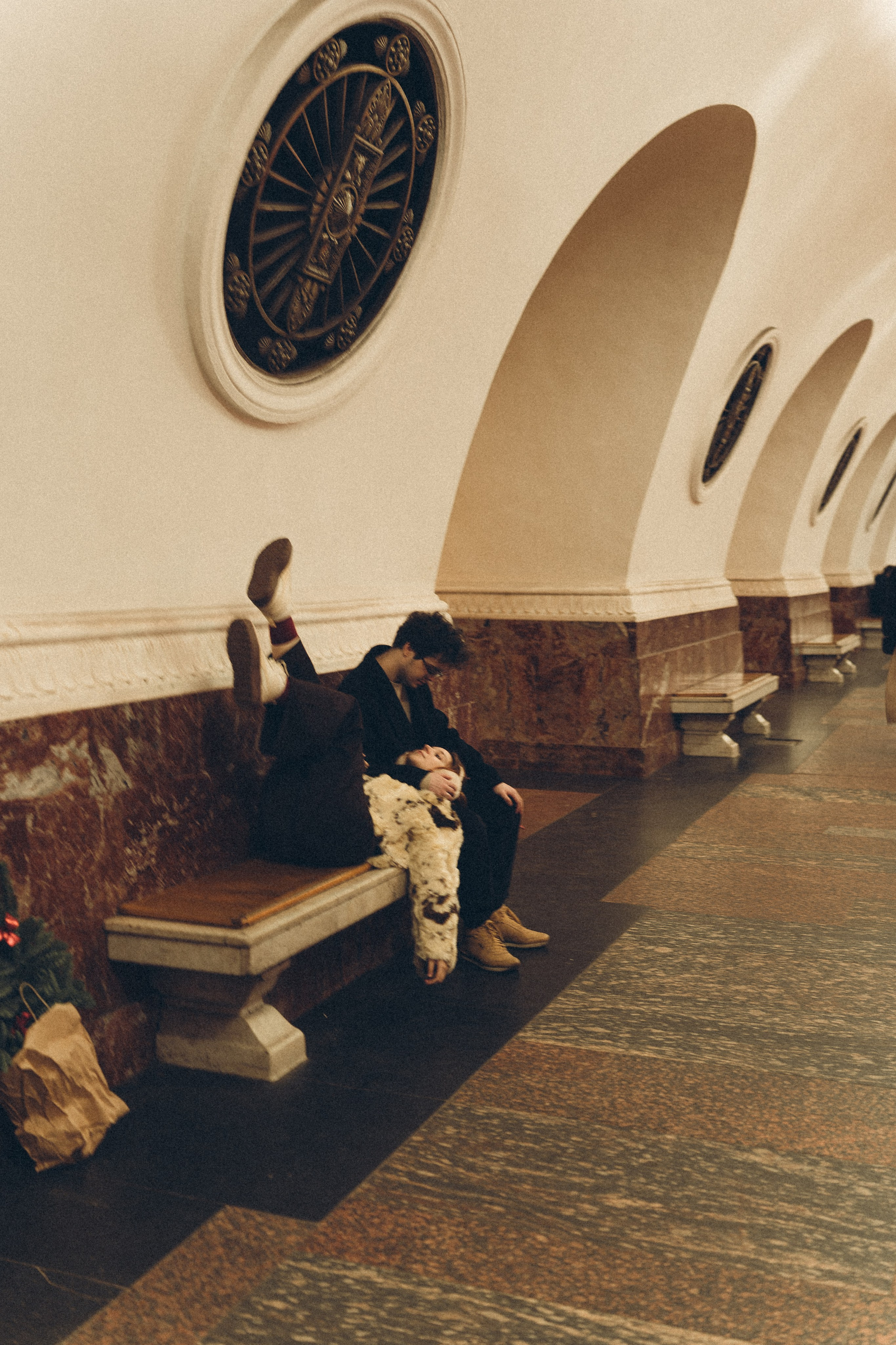 НОВОГОДНЯЯ ФОТОСЕСИИЯ ПАРЫ В МЕТРО ЛЮБОВЬ. Профессиональный фотограф, Санкт-Петербург — Виктория Богомолова