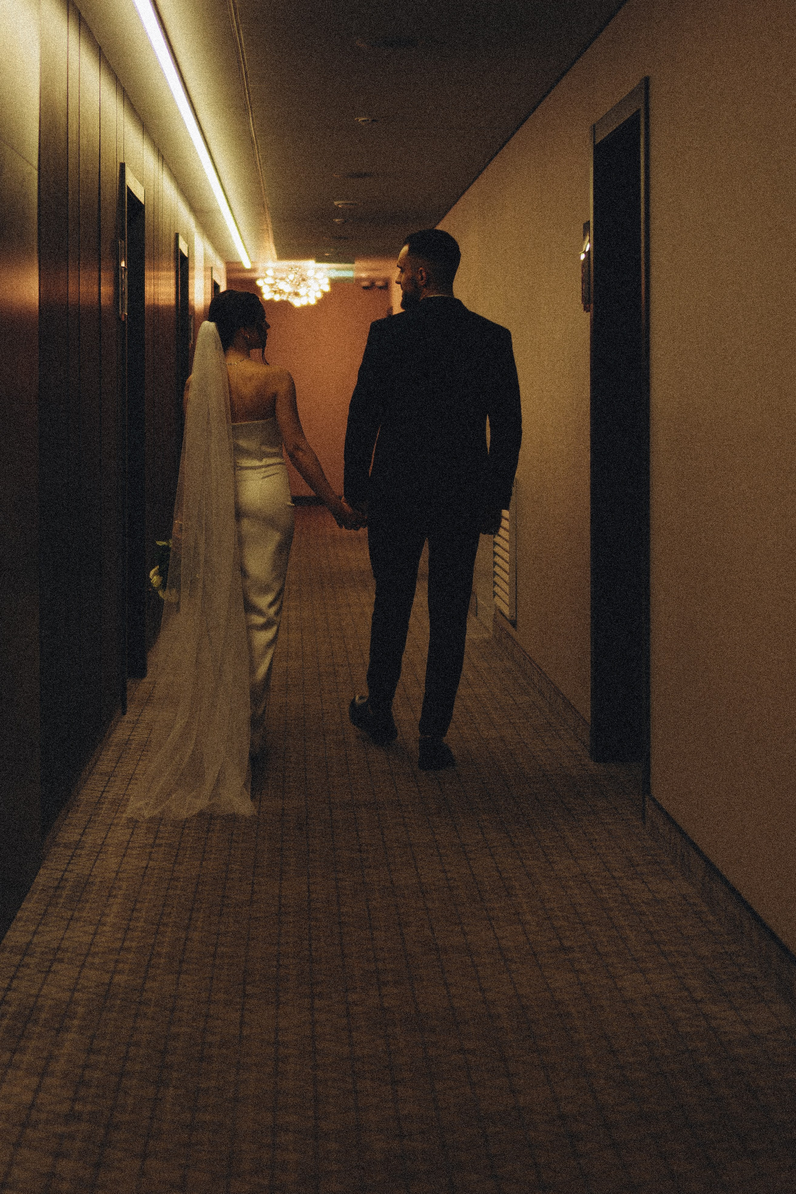 СВАДЕБНАЯ СЬЕМКА СБОРОВ ЖЕНИХА И НЕВЕСТЫ В ОТЕЛЕ И ТАКЖЕ ФОТОСЕССИИЯ В ОТЕЛЕЕ МЕГАПОЛИС БРЯНСК. Профессиональный фотограф, Санкт-Петербург — Виктория Богомолова