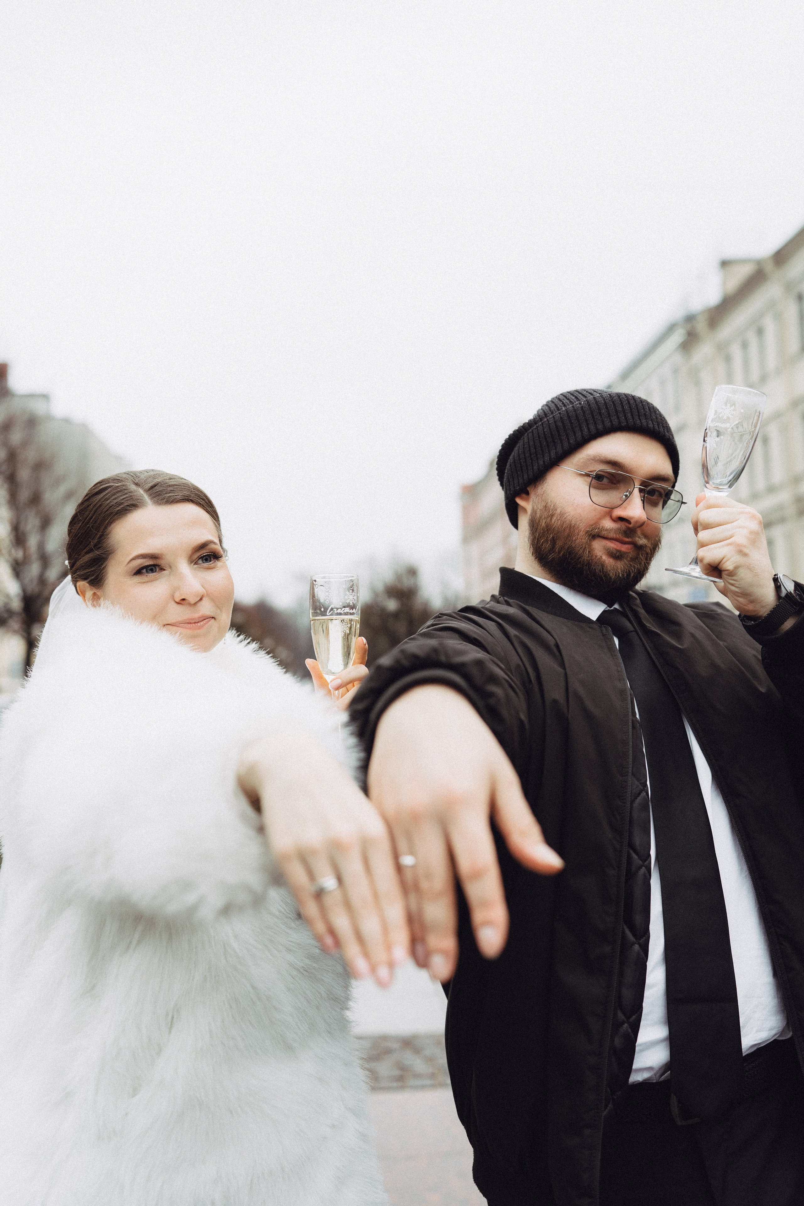 СВАДЕБНАЯ СЬЕМКА ВО ВТОРОМ ДВОРЦЕ (ДЕКАБРЬ) ТАКЖЕ СЬЕМКА В СТУДИИ НА ЧЕРНЫШЕВСКОЙ. Профессиональный фотограф, Санкт-Петербург — Виктория Богомолова