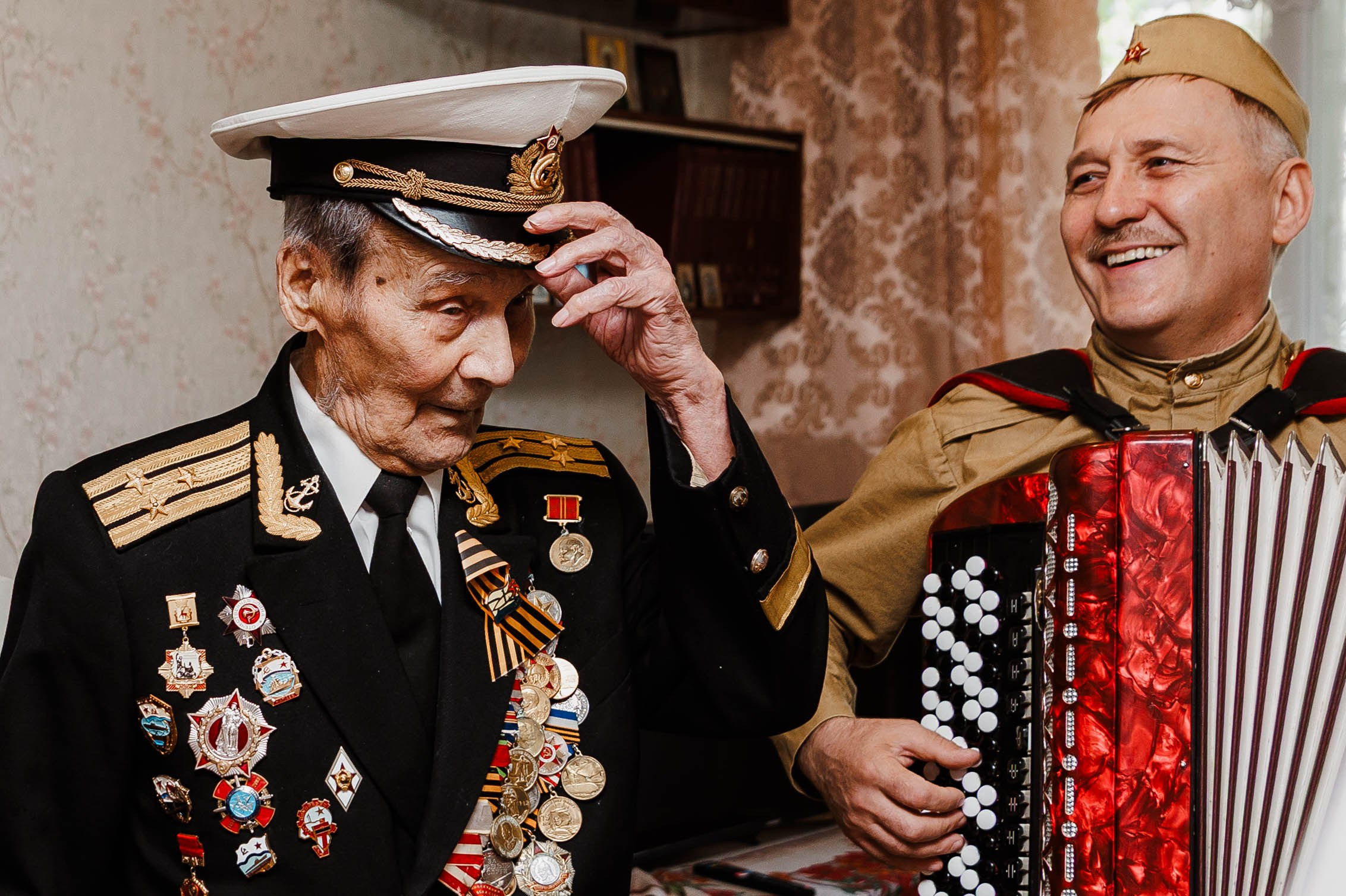 ПОЗДРАВЛЕНИЕ ВЕТЕРАНОВ ВЕЛИКОЙ ОТЕЧЕСТВЕННОЙ ВОЙНЫ. РЕПОРТАЖНЫЙ ФОТОГРАФ НИЖНИЙ НОВГОРОД Игнатьева Виктория