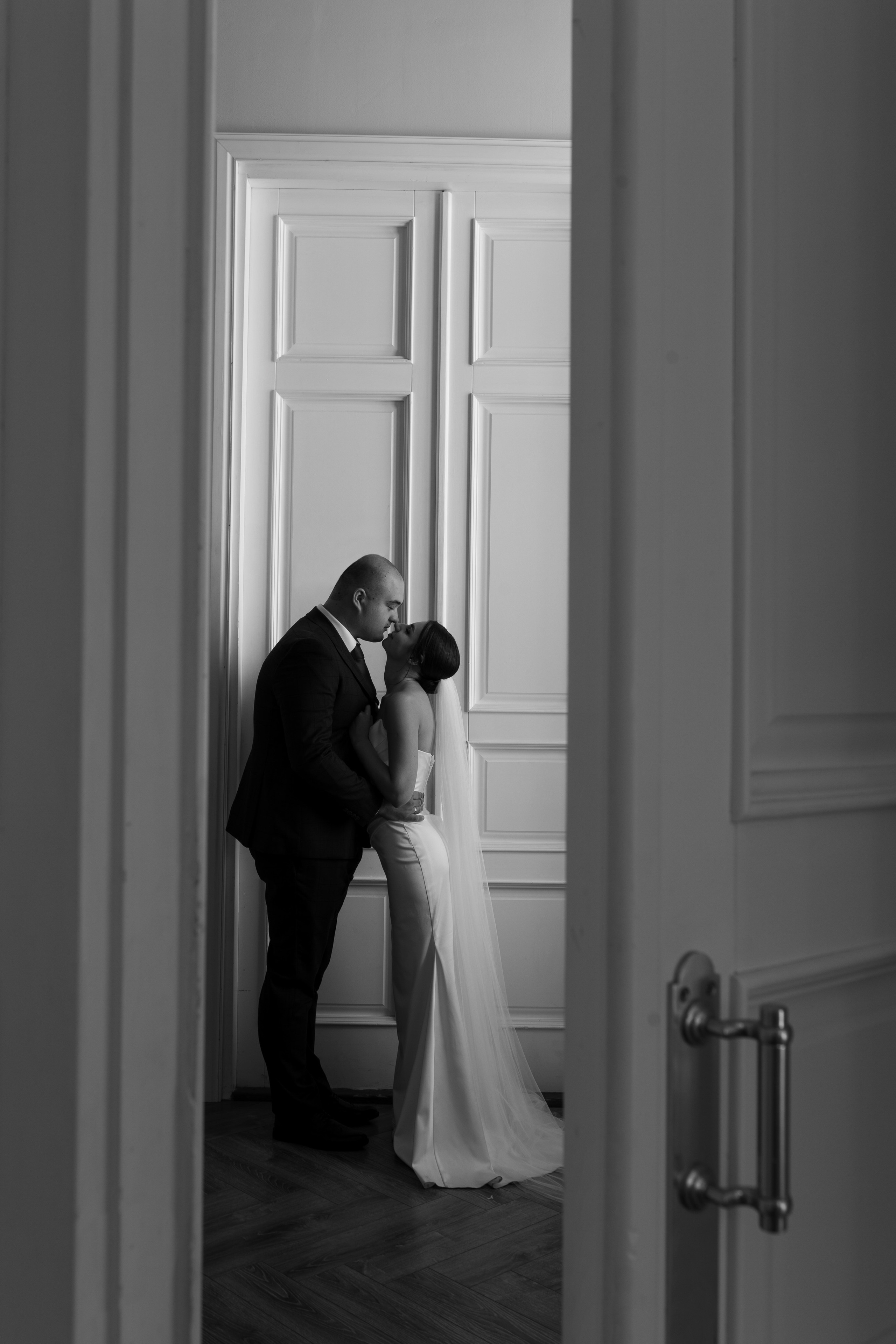 Классическая камерная прогулка Даши и Саши. Свадебный фотограф Елена Рубцова