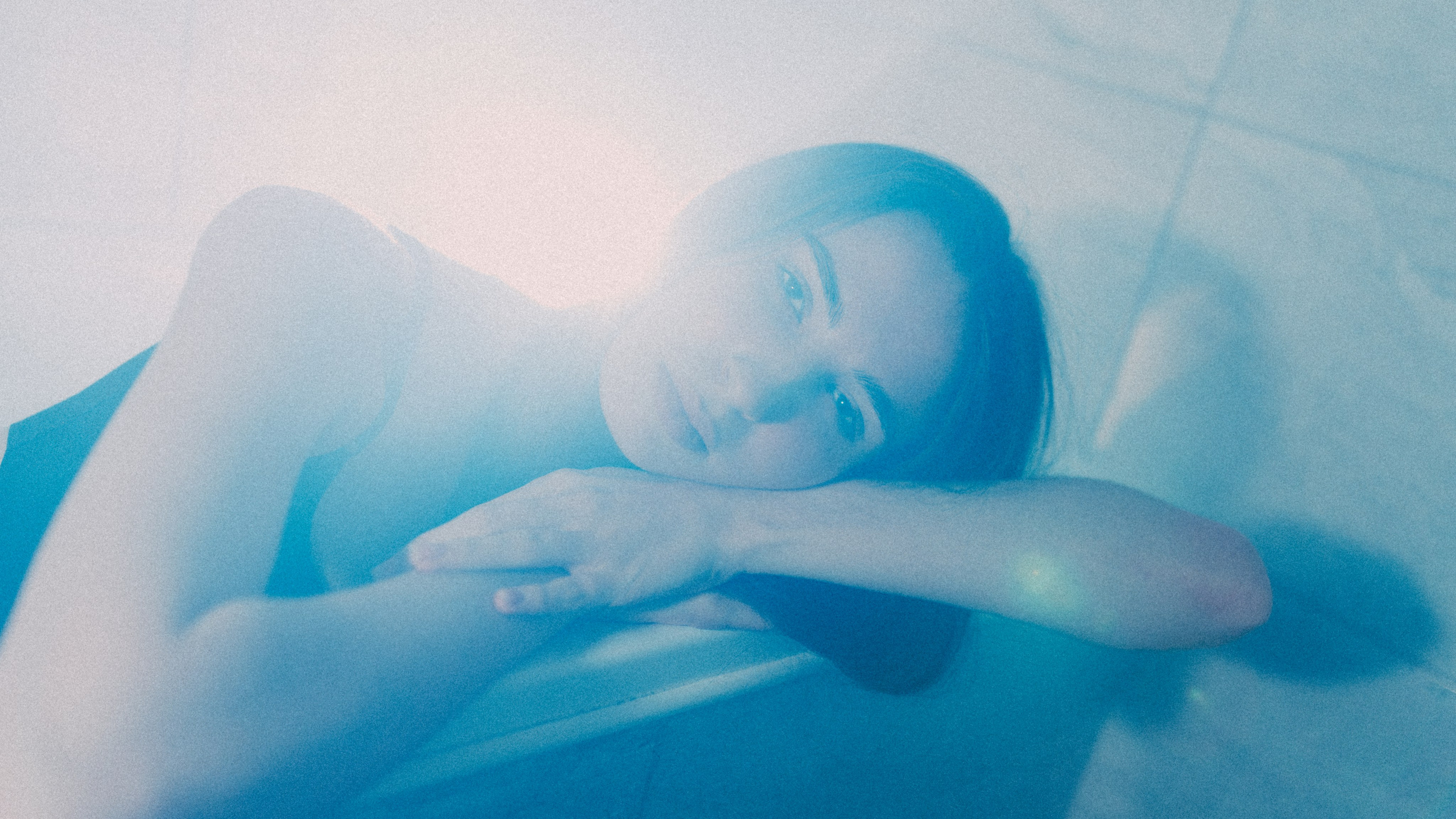 Depres. Sun Betty — кинофотограф Элизабет